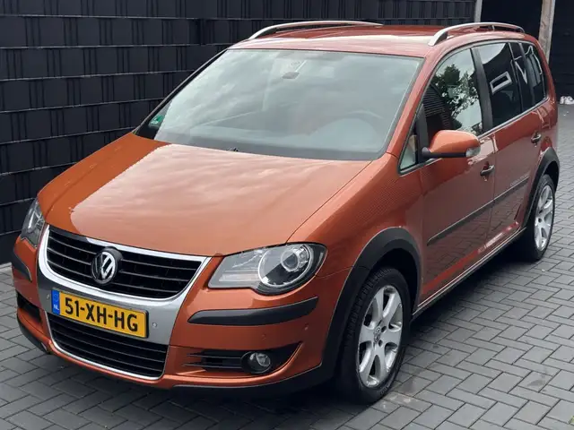 Volkswagen Cross Touran 1.4 TSI ORANJE| CLIMA| DAB+| TREKHAAK| PDC