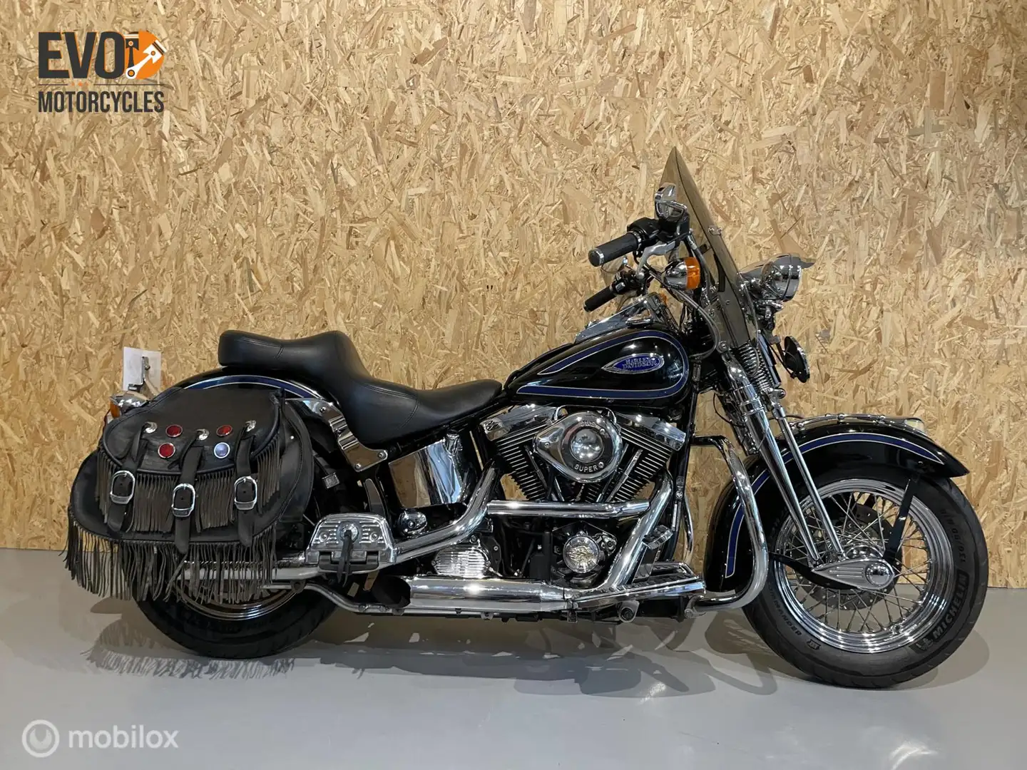 Harley-Davidson Heritage Springer FLSTS Noir - 1