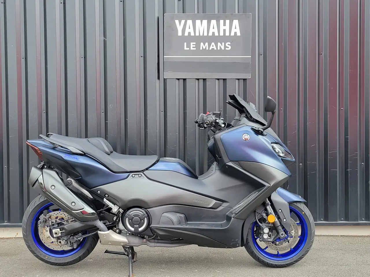 Yamaha Tmax 560