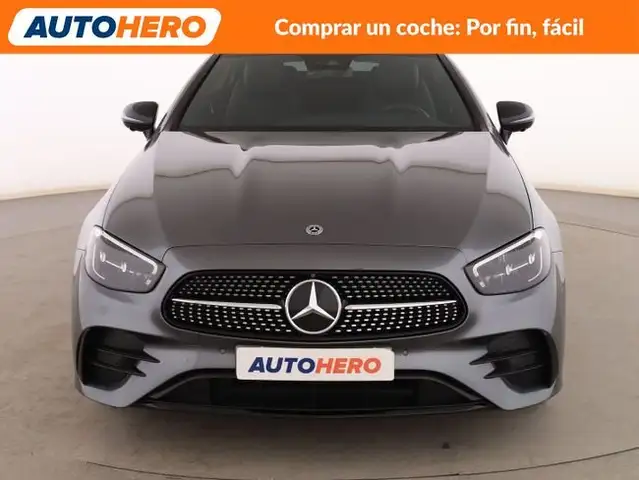 Mercedes-Benz E-Class view 9