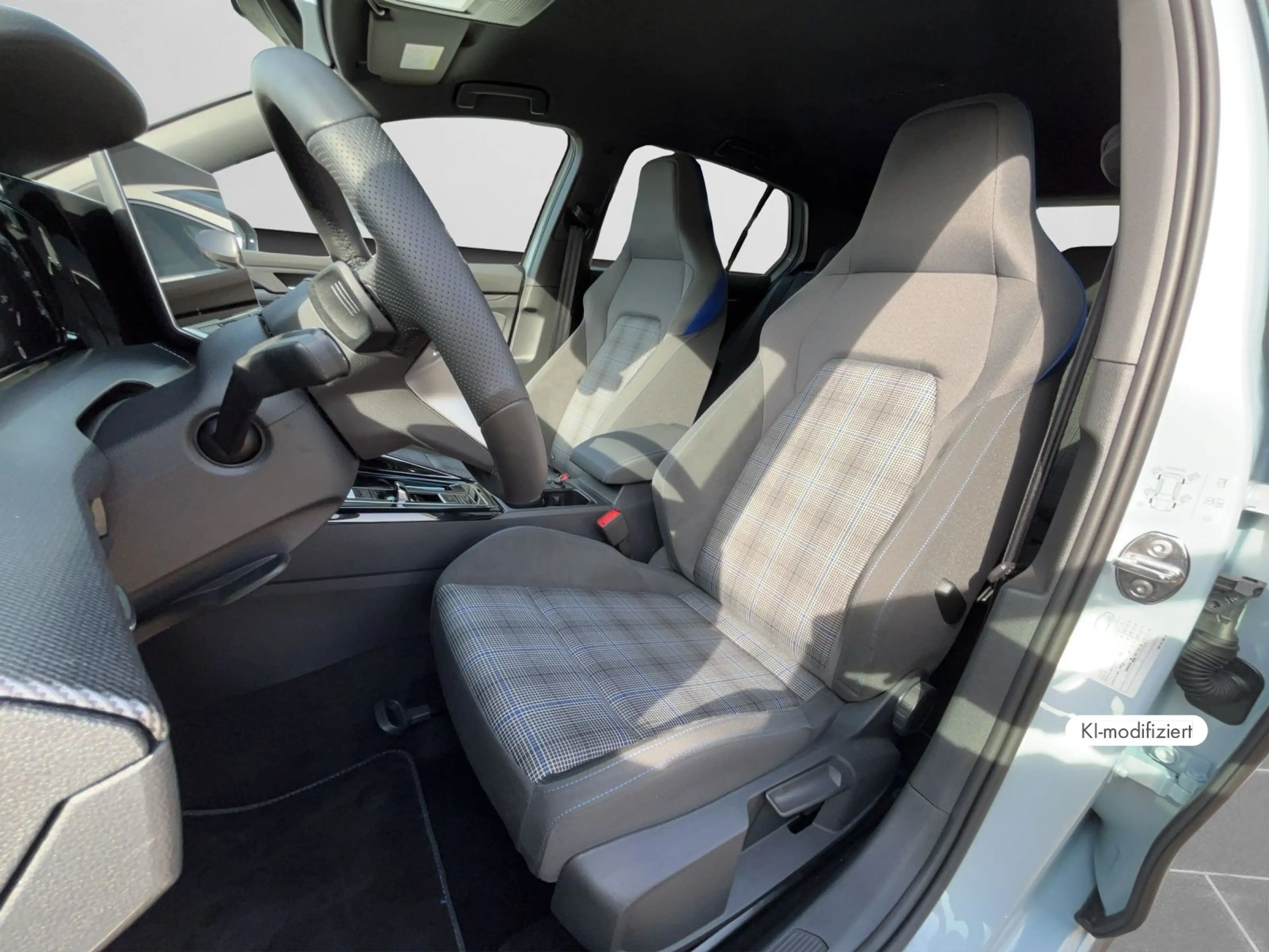 Volkswagen Golf GTE VIII GTE 1.5 TSI eHybrid DSG NAVI KAMERA LE — photo 13