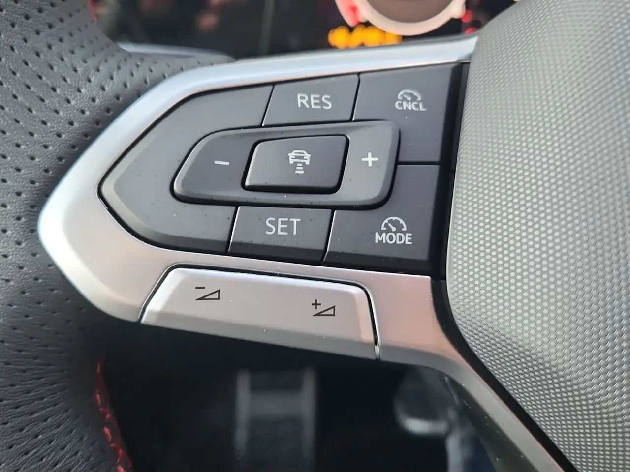 Volkswagen Golf GTI 2.0 TSI DSG BlackStyle 19" SHZ RFK 22