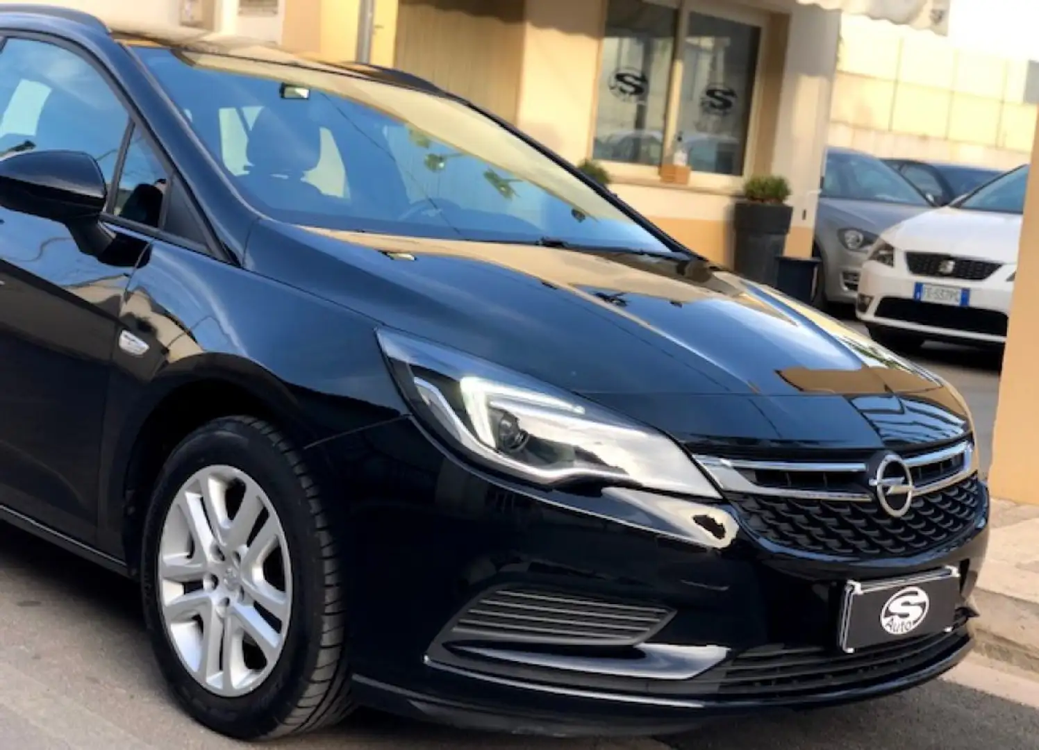Opel Astra 1.6 CDTI Sportour Cosmo Nero - 2