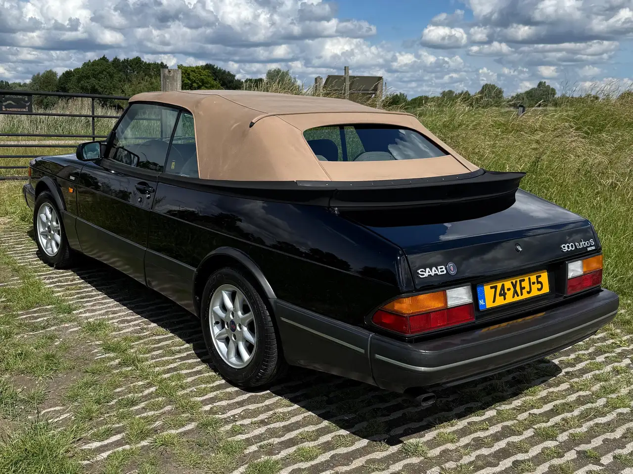 Saab 900 2.0 Turbo 16S, foto 2