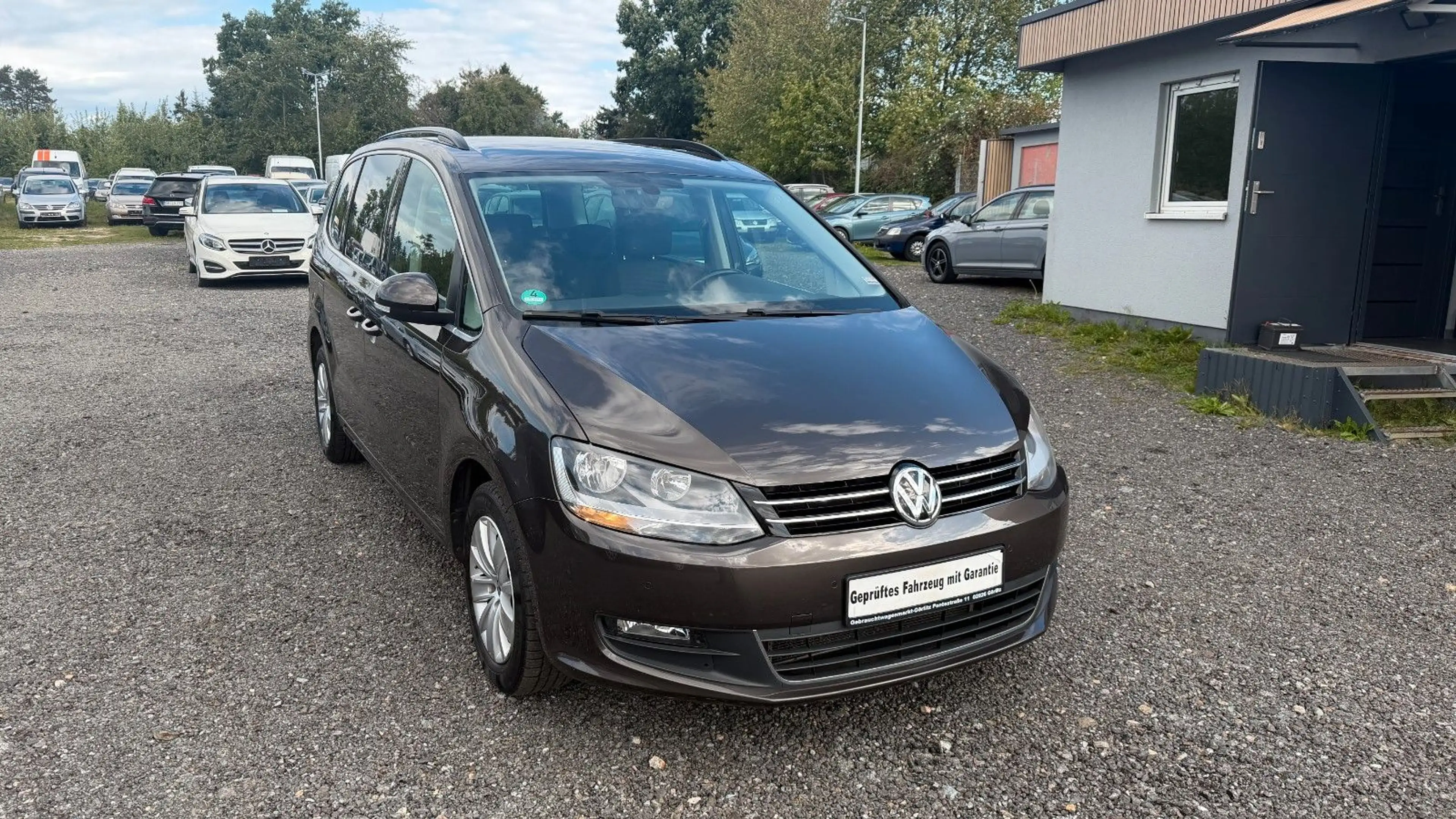 Volkswagen Sharan 7-Sitzer 1-Hand Navi Sitzheizung 2xPDC — photo 7