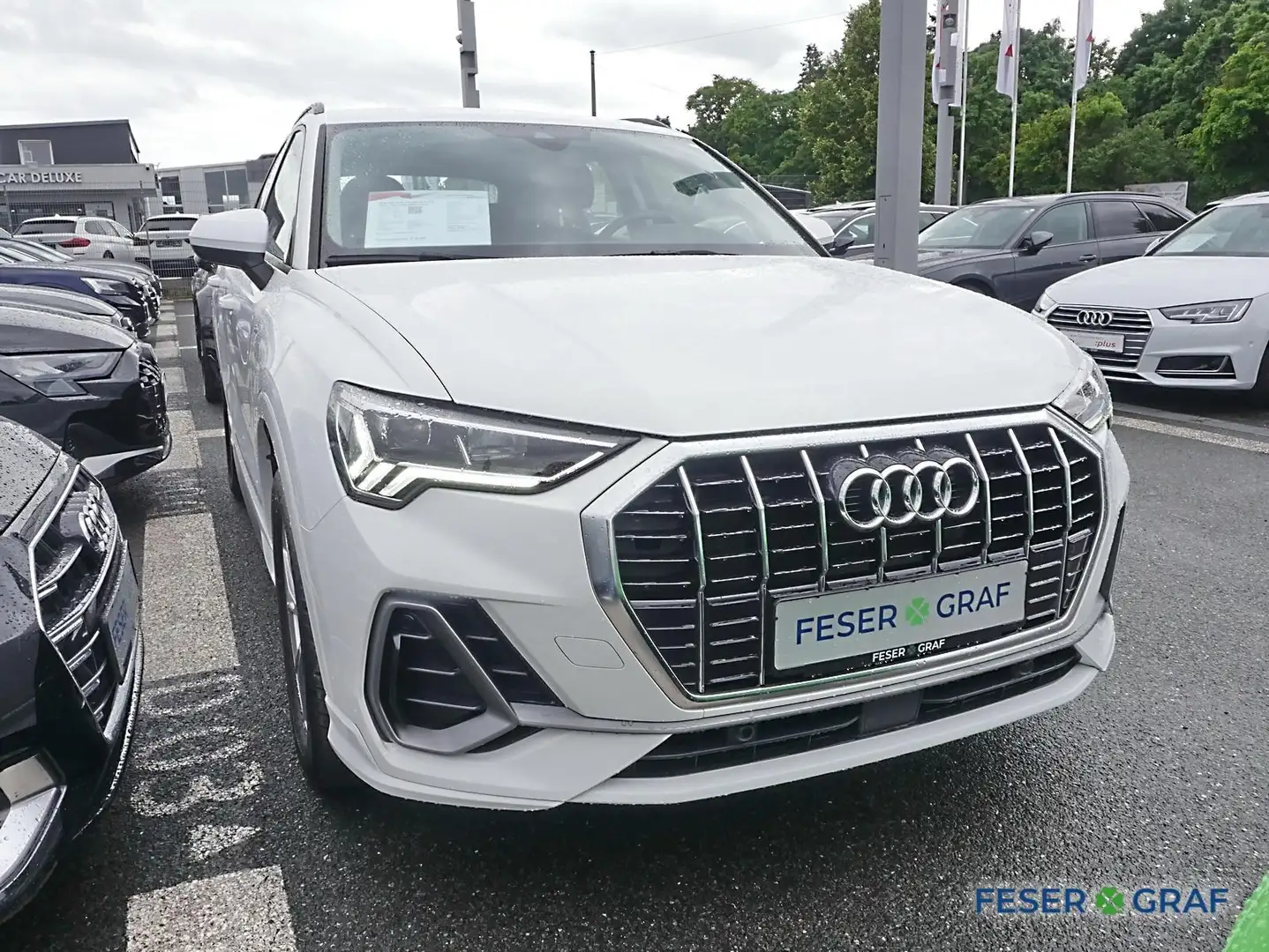 Audi Q3 TFSI e S line 45 e S S tronic Navi SHZ PDC Weiß - 2