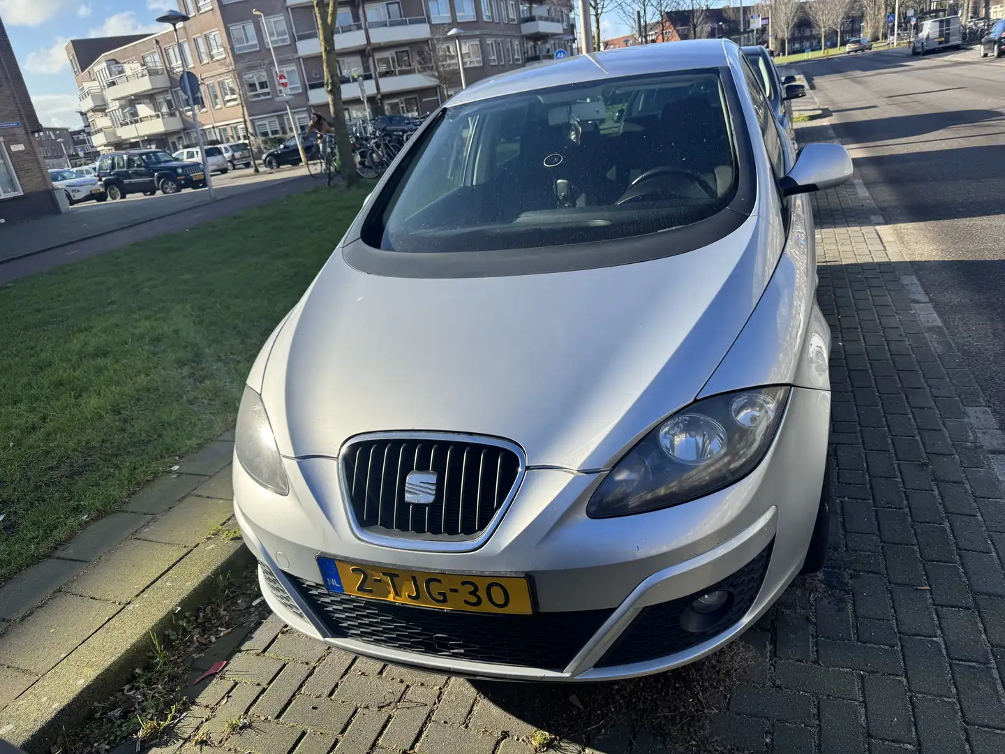 SEAT Altea 1.6 TDI Eco. Bnsline Gri - 2