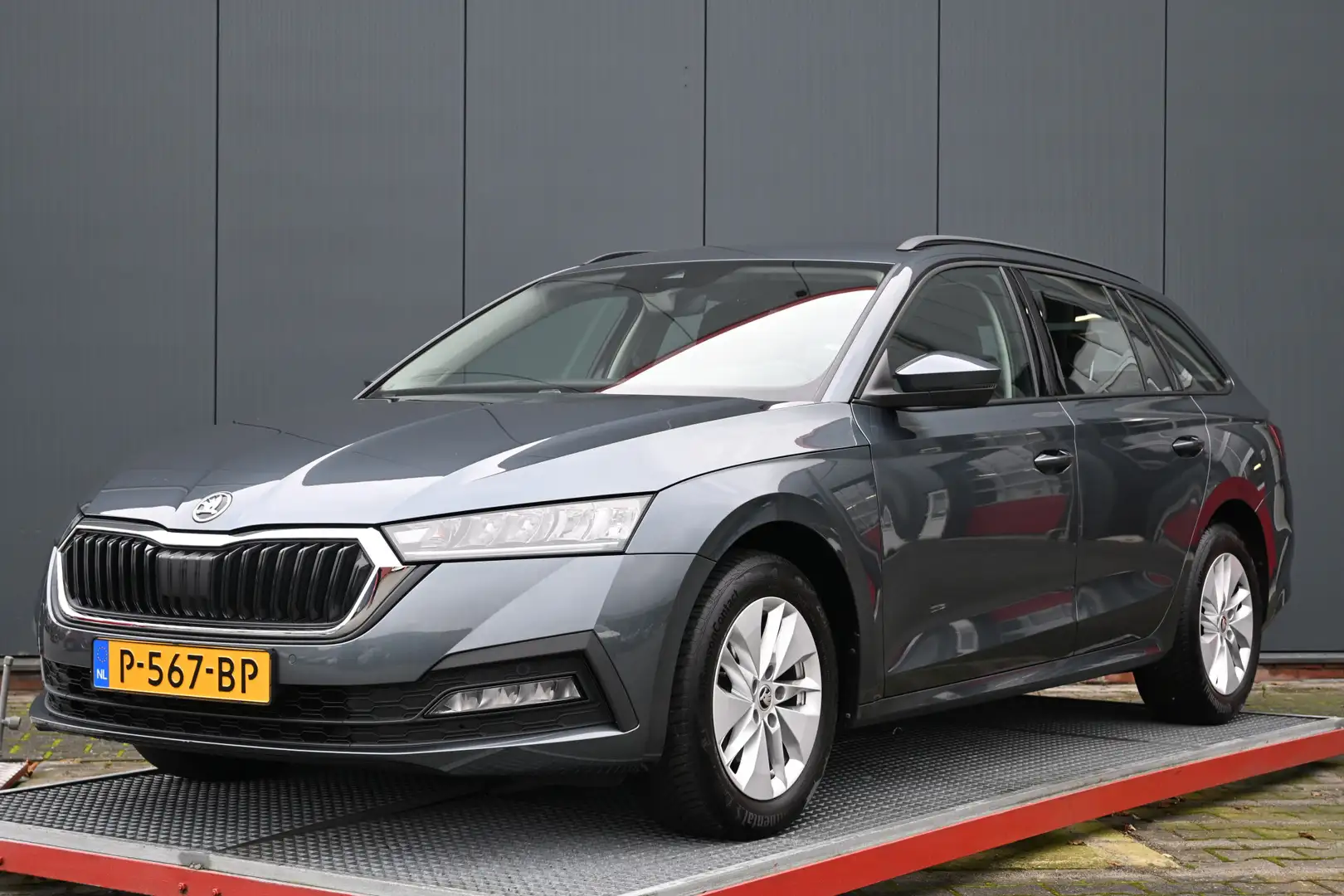 Skoda Octavia Combi 1.0 e-TSI Business Edition Gris - 1