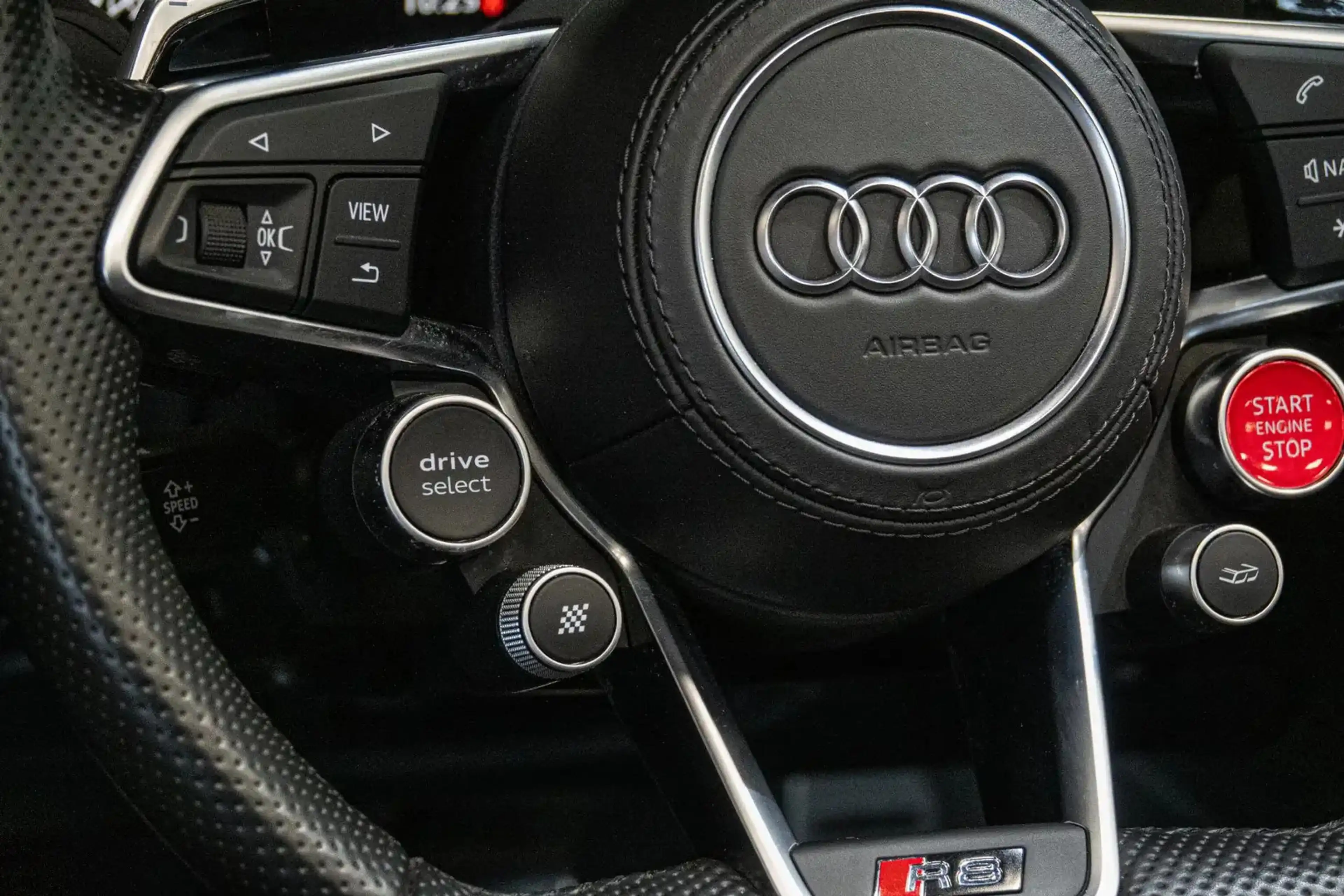 Audi R8 Spyder 5.2 performance quattro *Keramisch / Magnet — photo 29