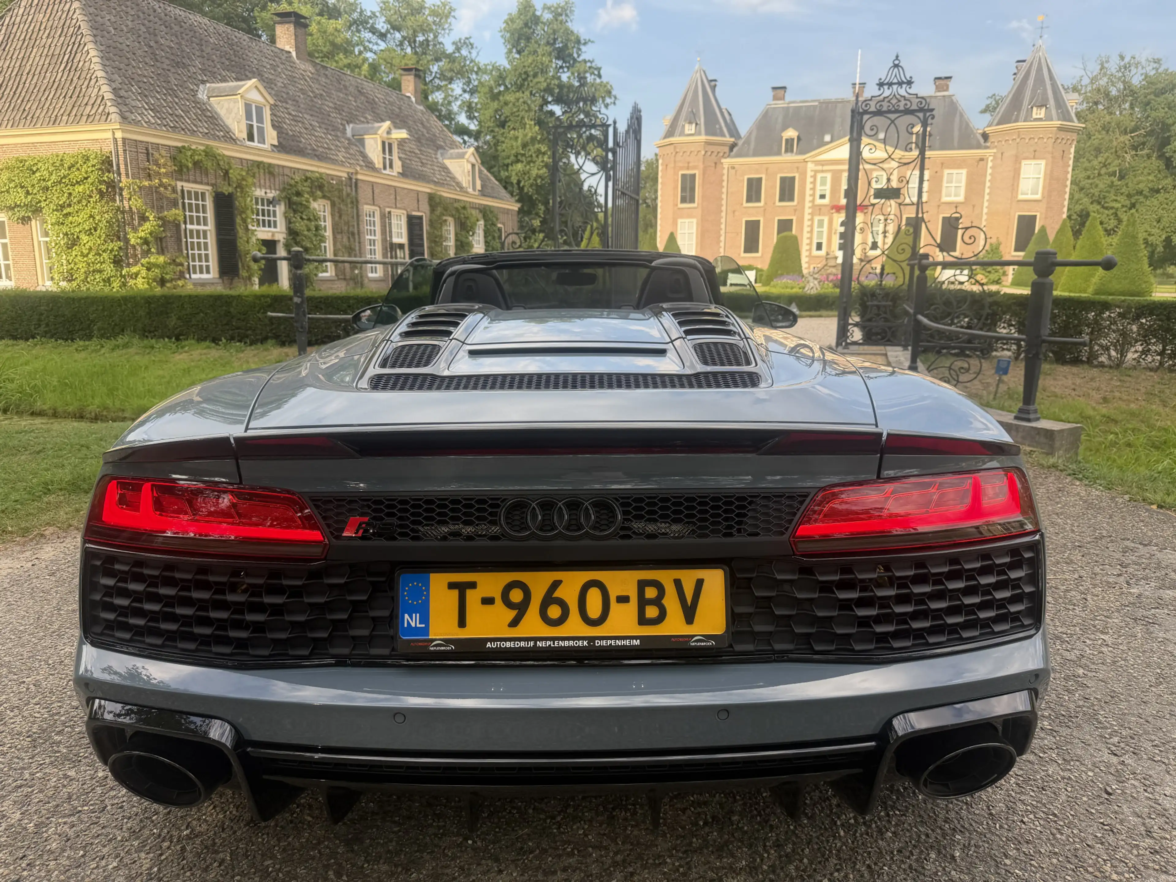 Audi R8 Spyder 5.2 performance quattro *Keramisch / Magnet — photo 3