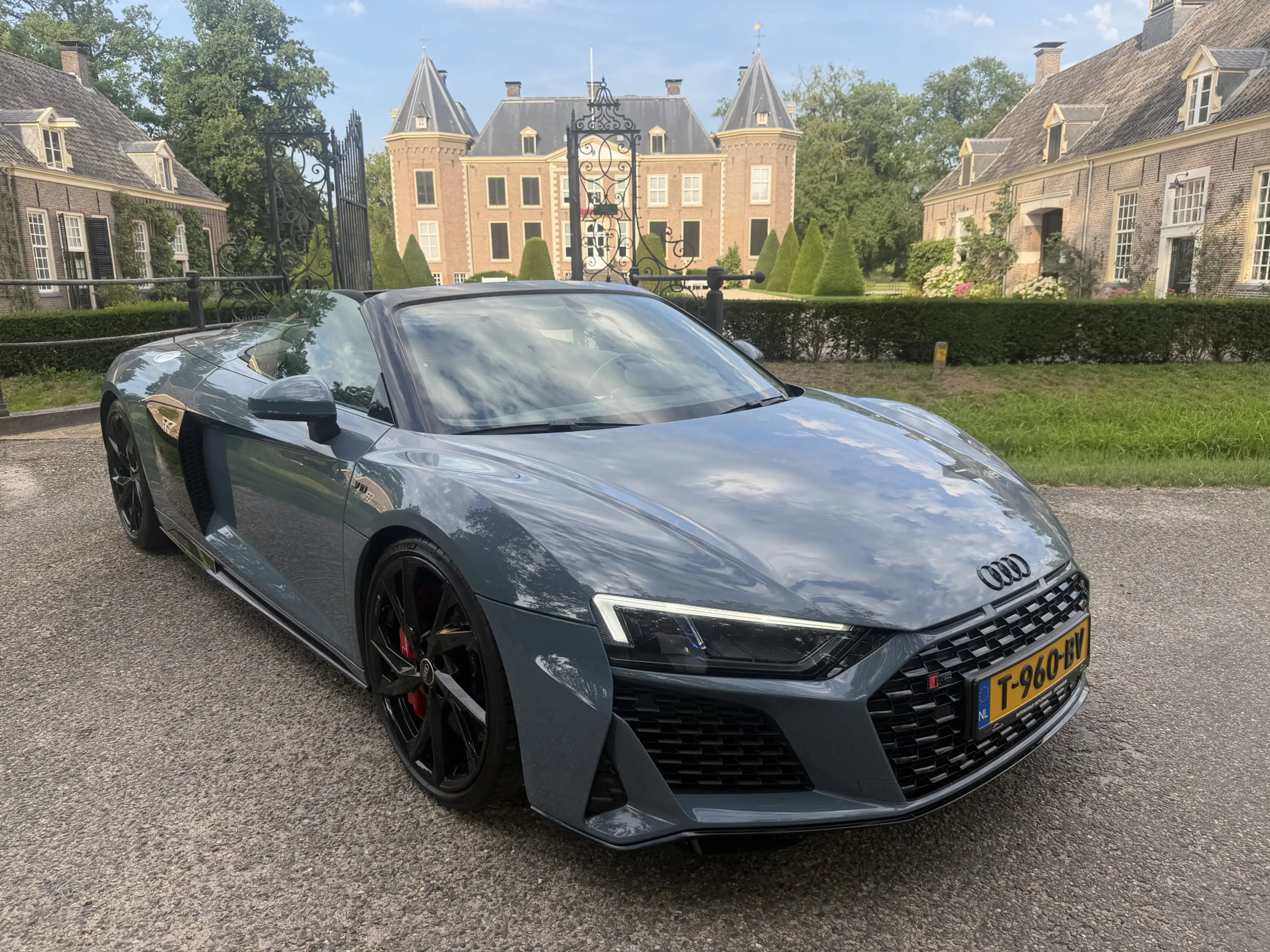 Audi R8 Spyder 5.2 performance quattro *Keramisch / Magnet — photo 44