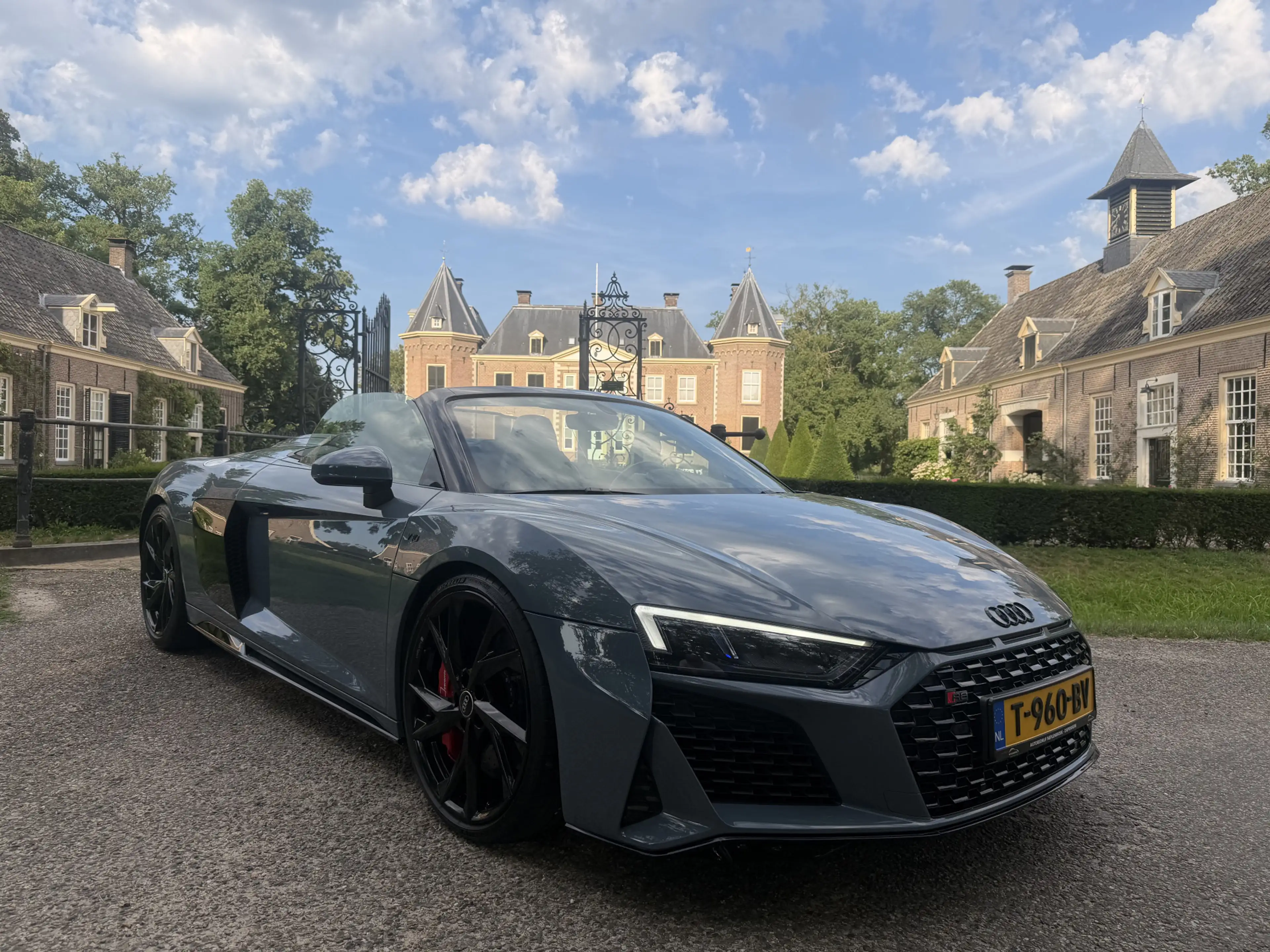Audi R8 Spyder 5.2 performance quattro *Keramisch / Magnet — photo 38