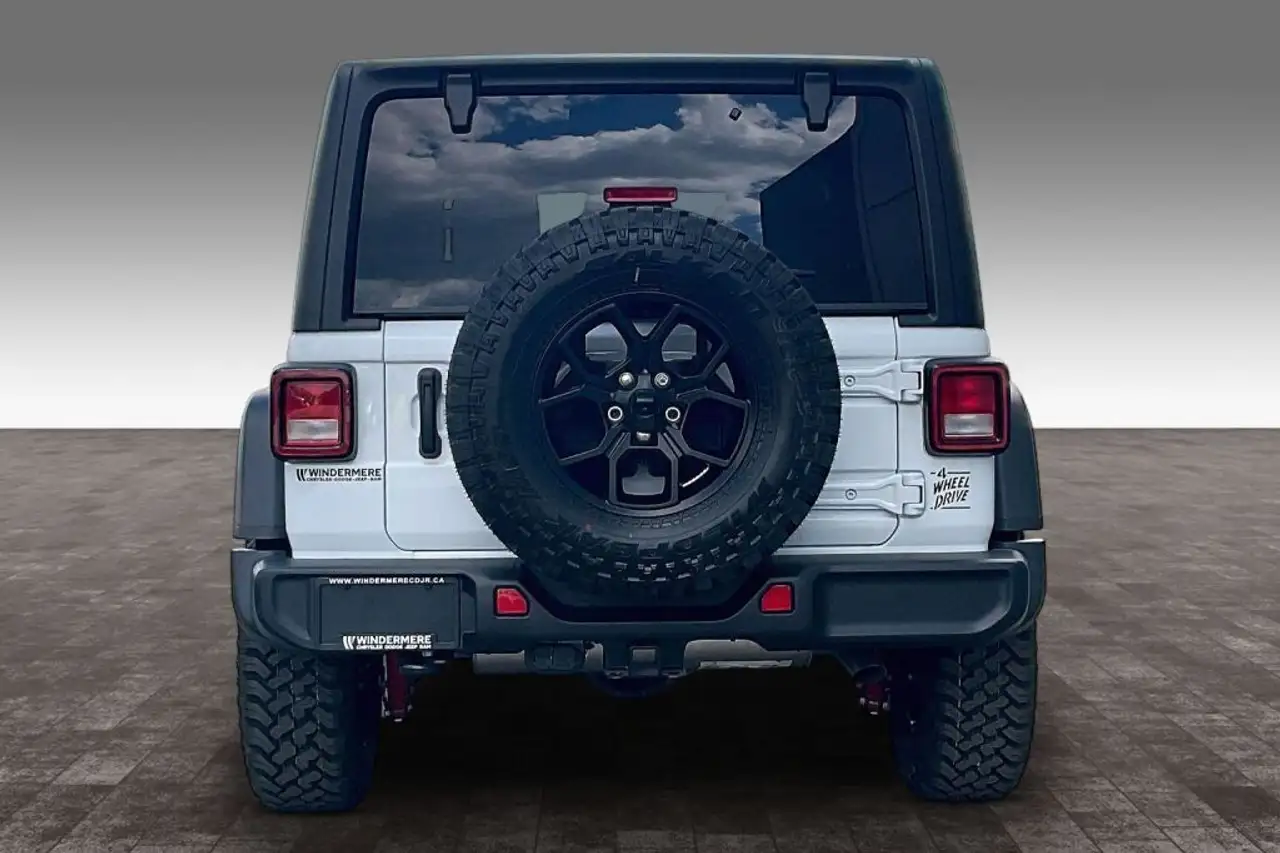 Jeep Wrangler снимка Jeep Wrangler