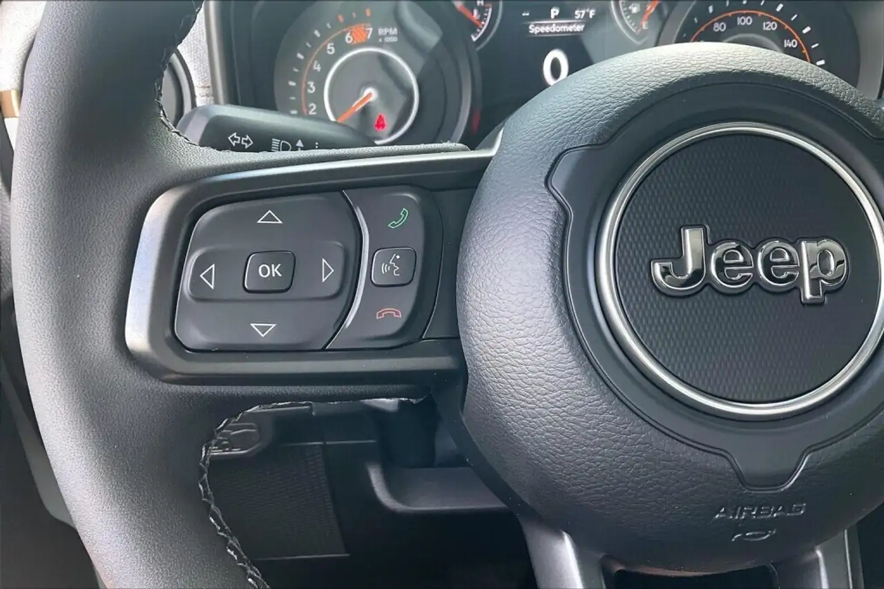Jeep Wrangler снимка Jeep Wrangler
