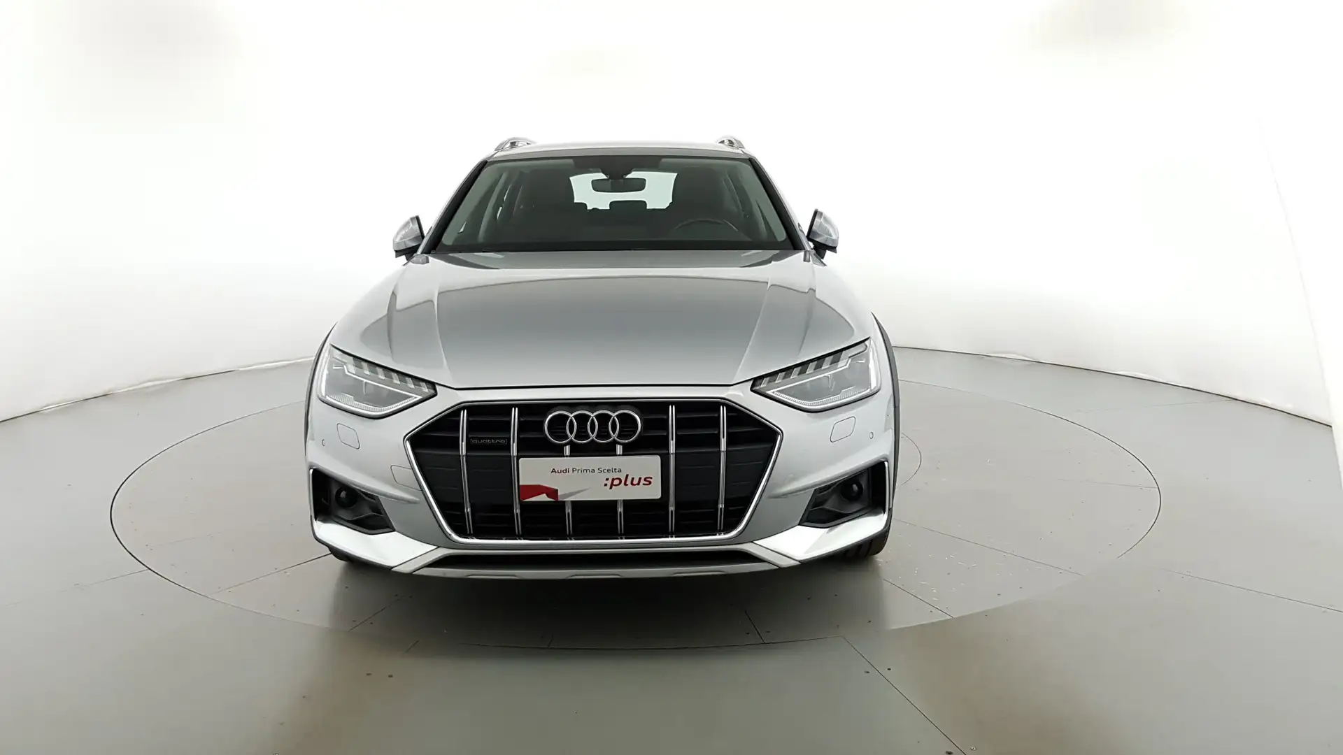 Audi A4 allroad 40 2.0 tdi mhev Identity Contrast quattro 204cv s Argento - 2