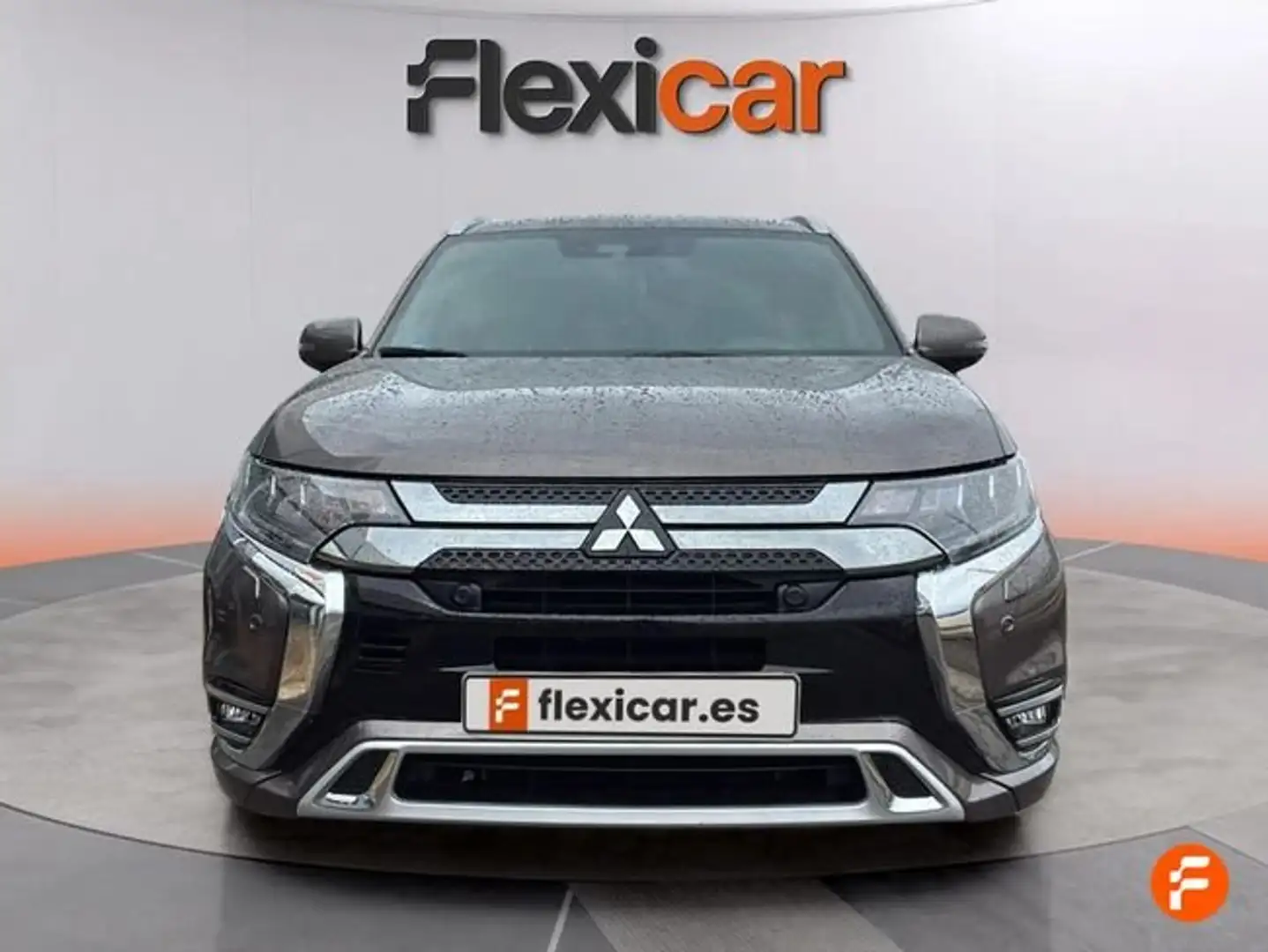 Mitsubishi Outlander PHEV Kaiteki 4WD Marrón - 2
