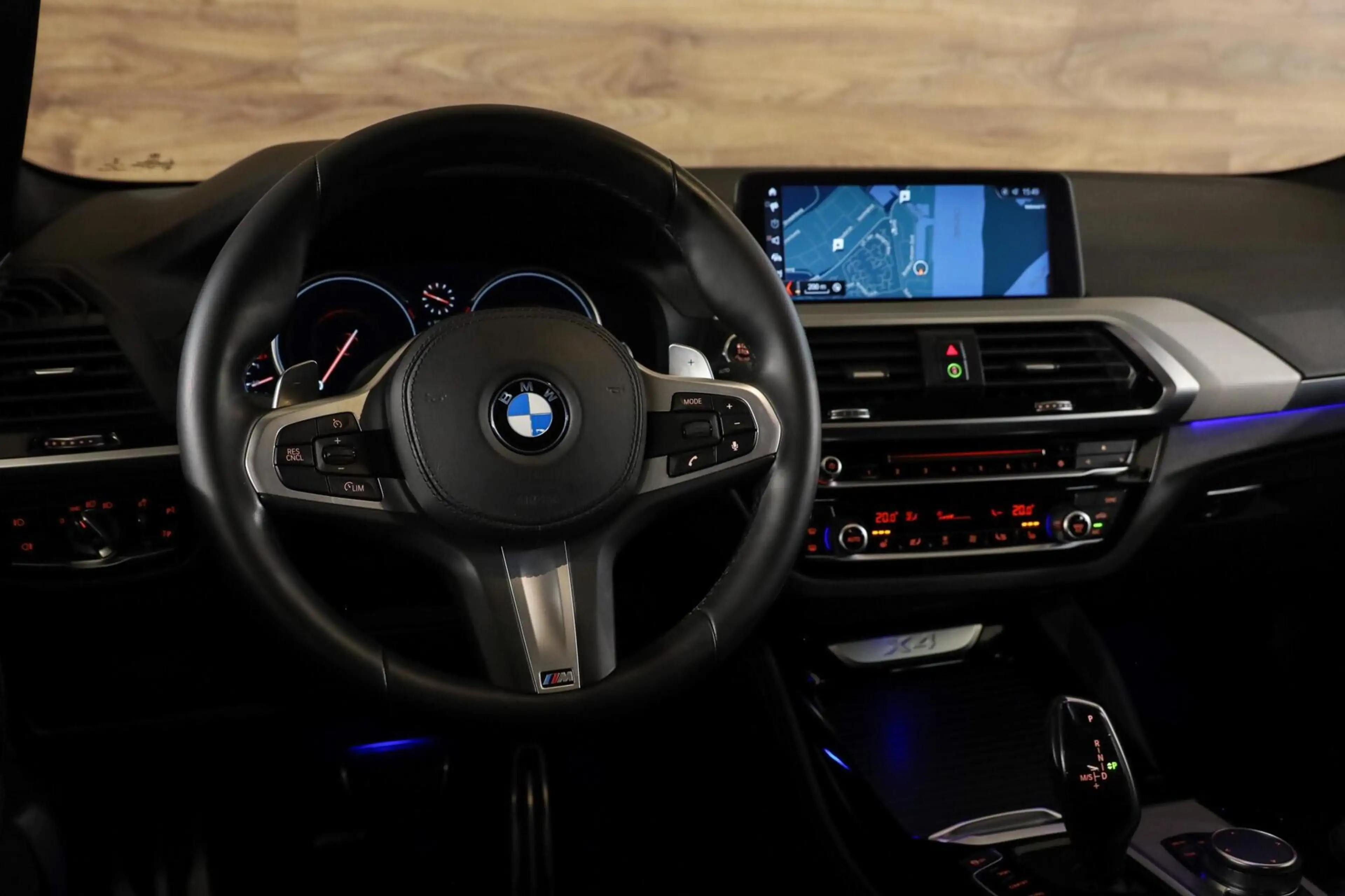 BMW X4 xDrive20i M-Sport|HUD|Carplay|Leder|Camera|Dodehoe — photo 26