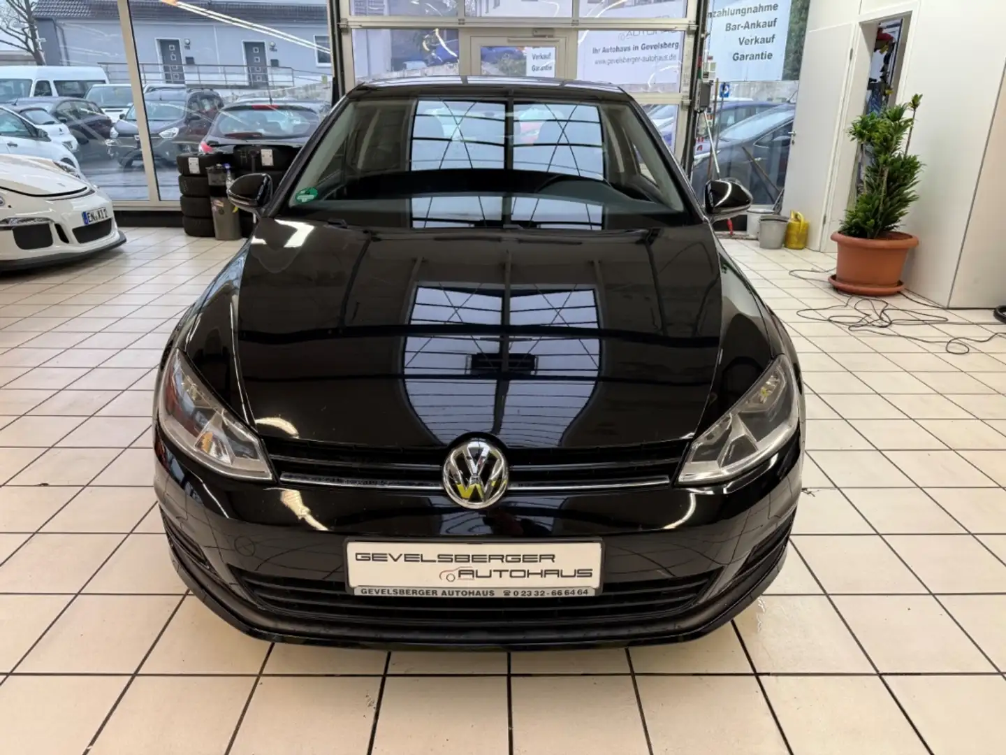 Volkswagen Golf VII Trendline BMT Scheckheft 1.Hand Noir - 2
