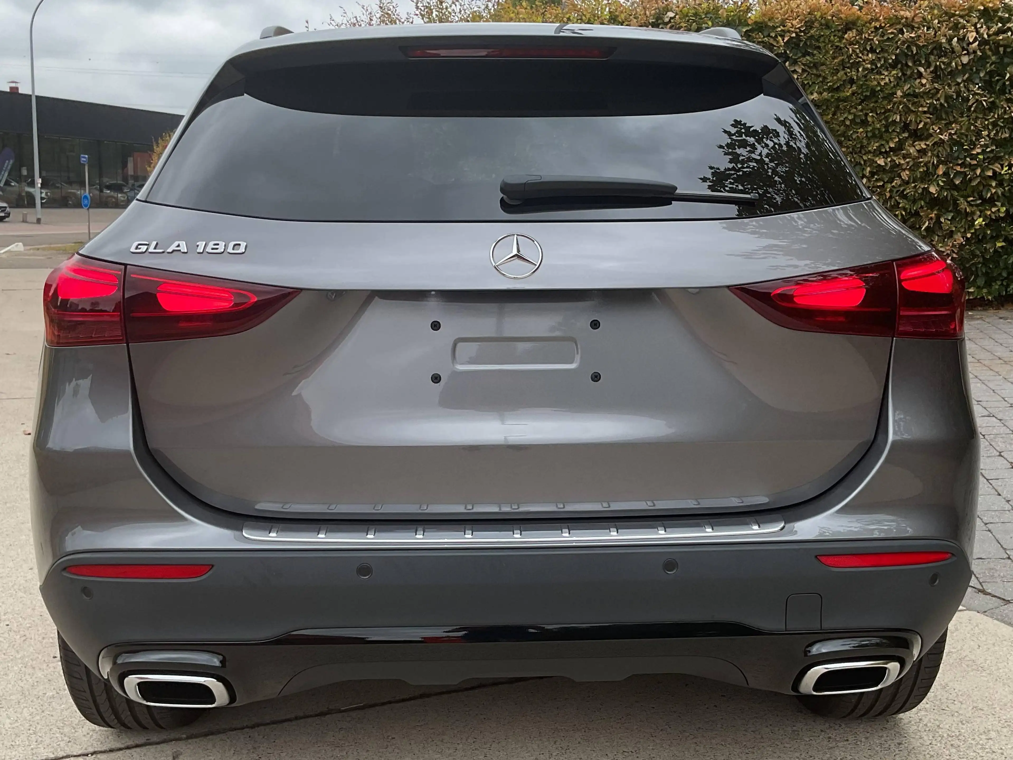 Mercedes-Benz GLA 180 Nightpakket * 360° Camera * Sfeerverlichting * Dodehoekassistent — photo 5