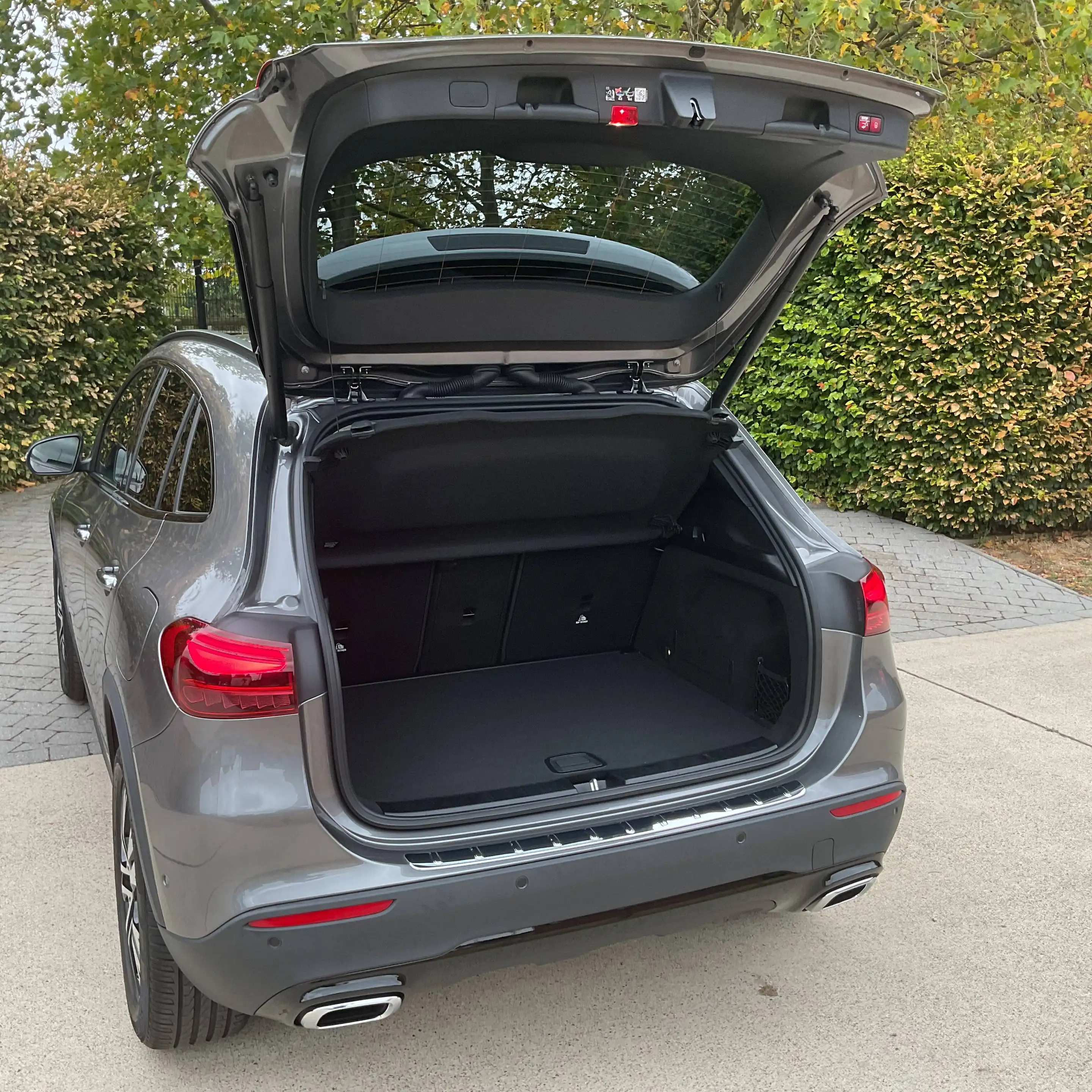 Mercedes-Benz GLA 180 Nightpakket * 360° Camera * Sfeerverlichting * Dodehoekassistent — photo 11