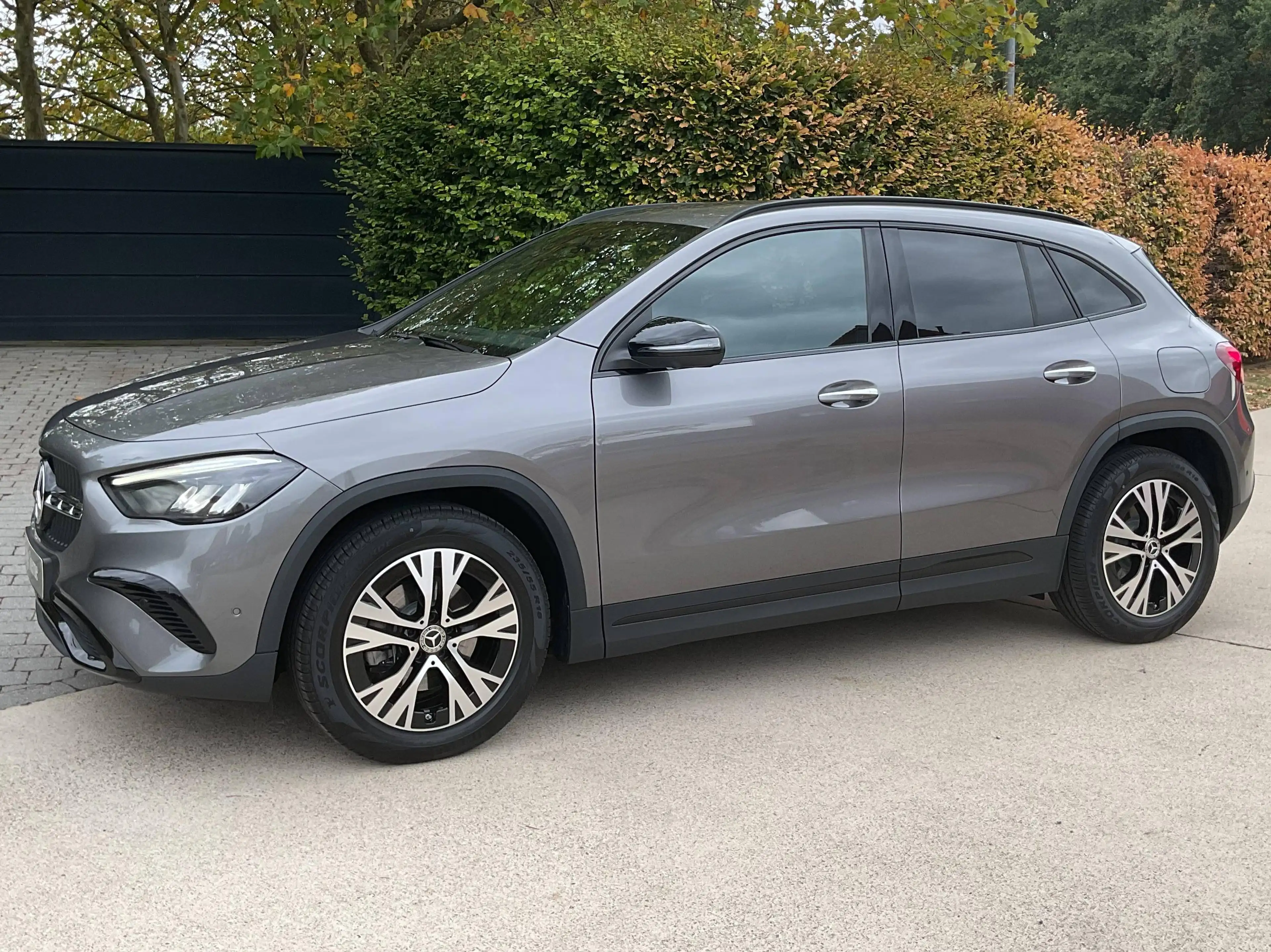 Mercedes-Benz GLA 180 Nightpakket * 360° Camera * Sfeerverlichting * Dodehoekassistent — photo 7