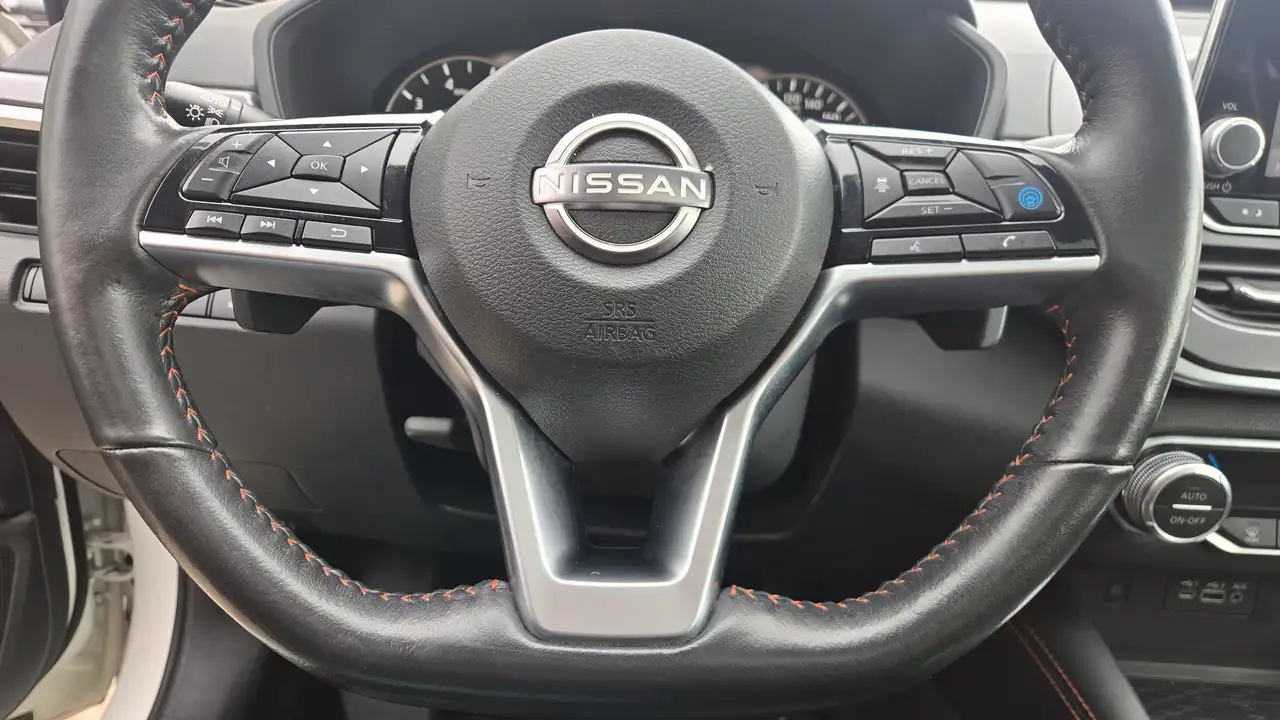 Nissan Altima fotografie Nissan Altima