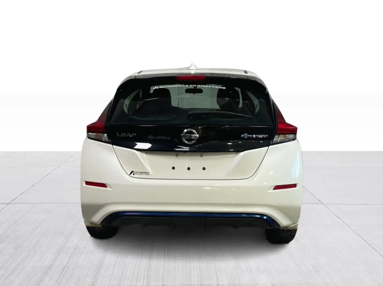 Nissan Leaf снимка Nissan Leaf