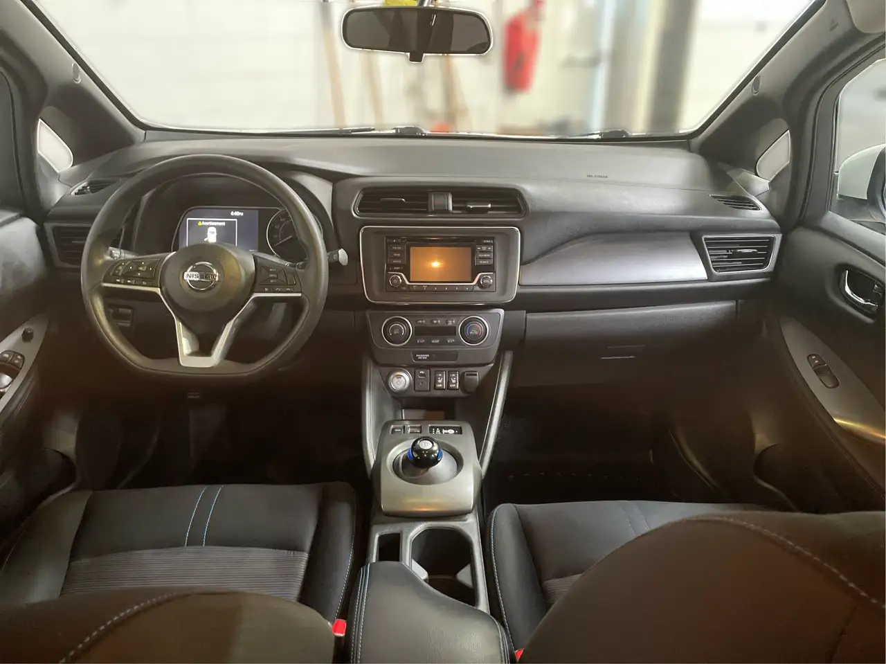 Nissan Leaf снимка Nissan Leaf