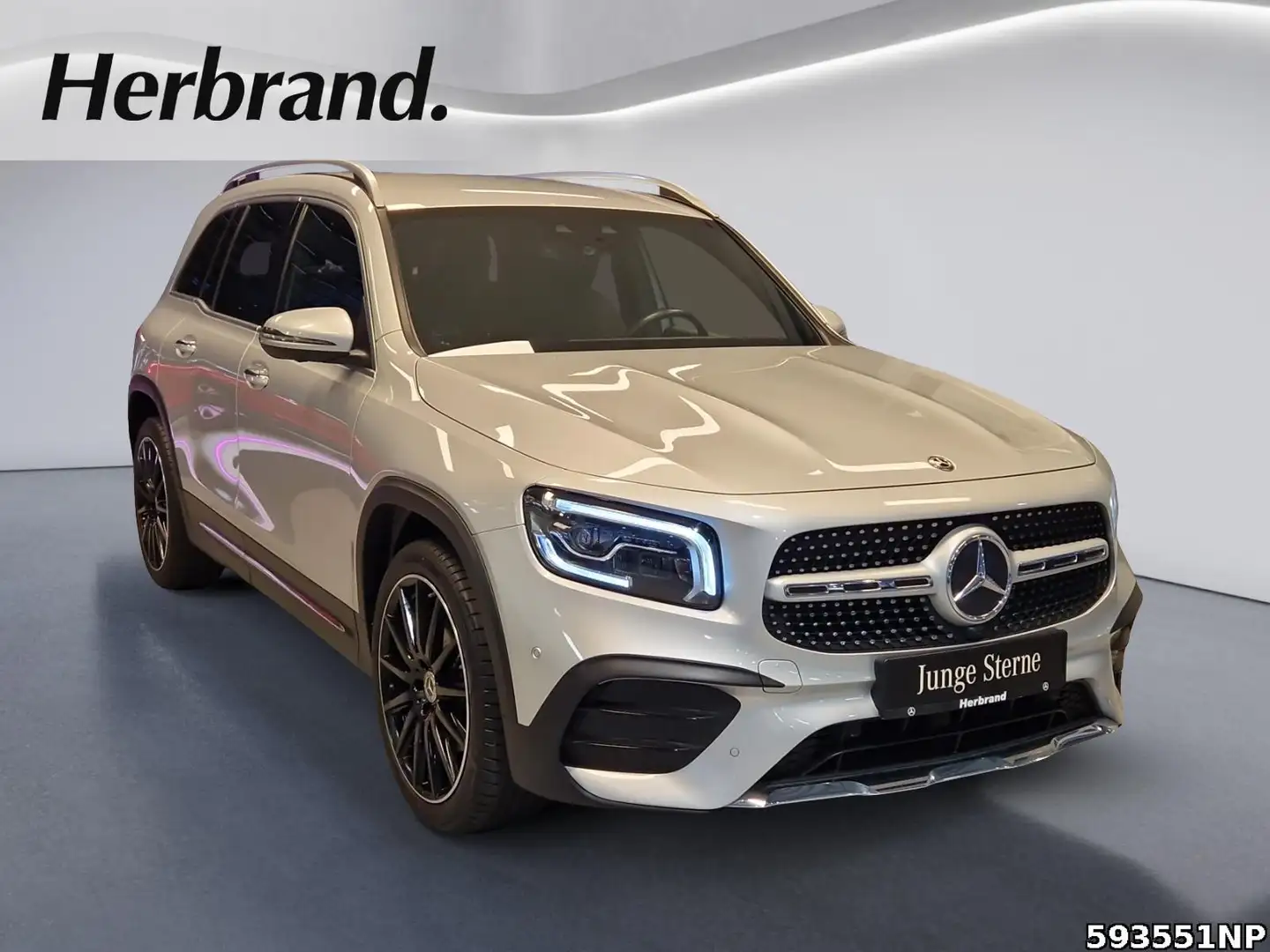 Mercedes-Benz GLB 180 d AMG Line MULTIBEAM HUD 360° KEYLESS Silber - 2