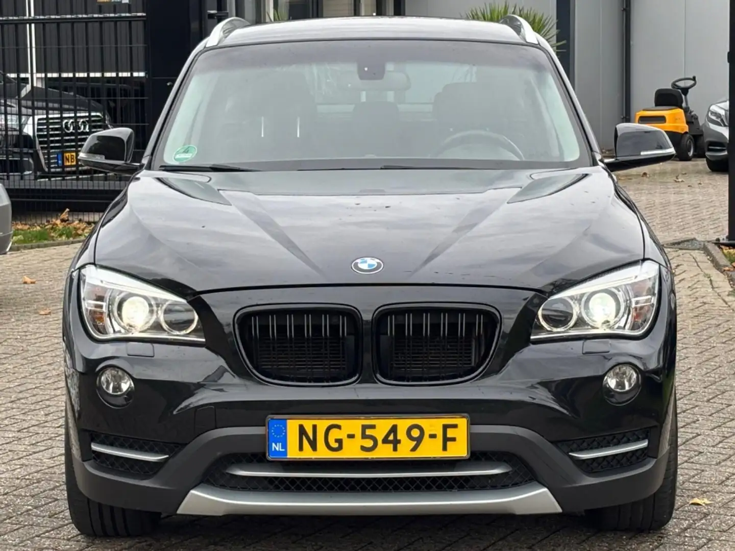 BMW X1 XDrive Diesel 2013 Facelift Trekhaak Xenon Led Schwarz - 2