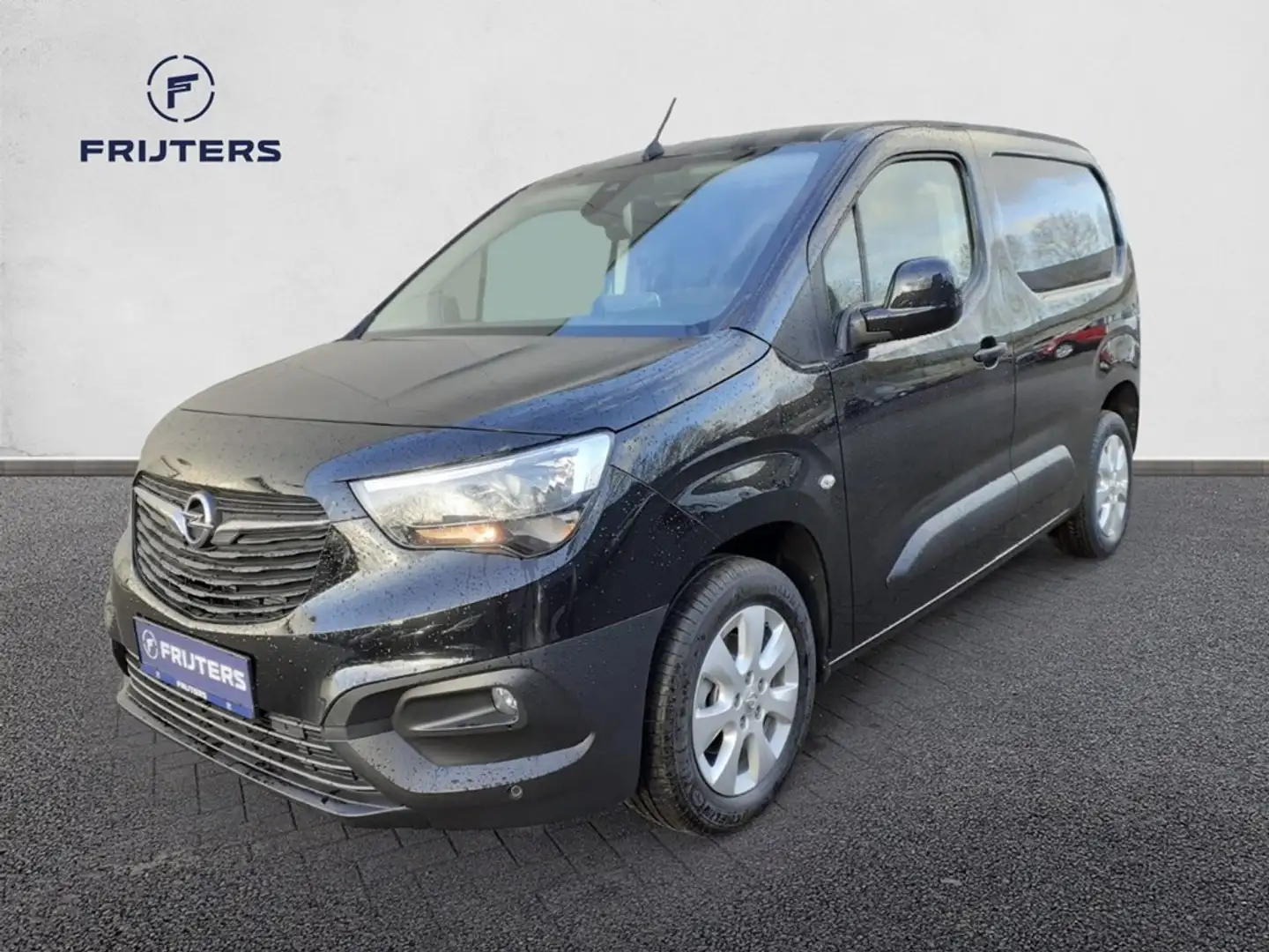 Opel Combo Cargo Edition L1H1 1.2 Turbo 110PK S/S M6 Noir - 1