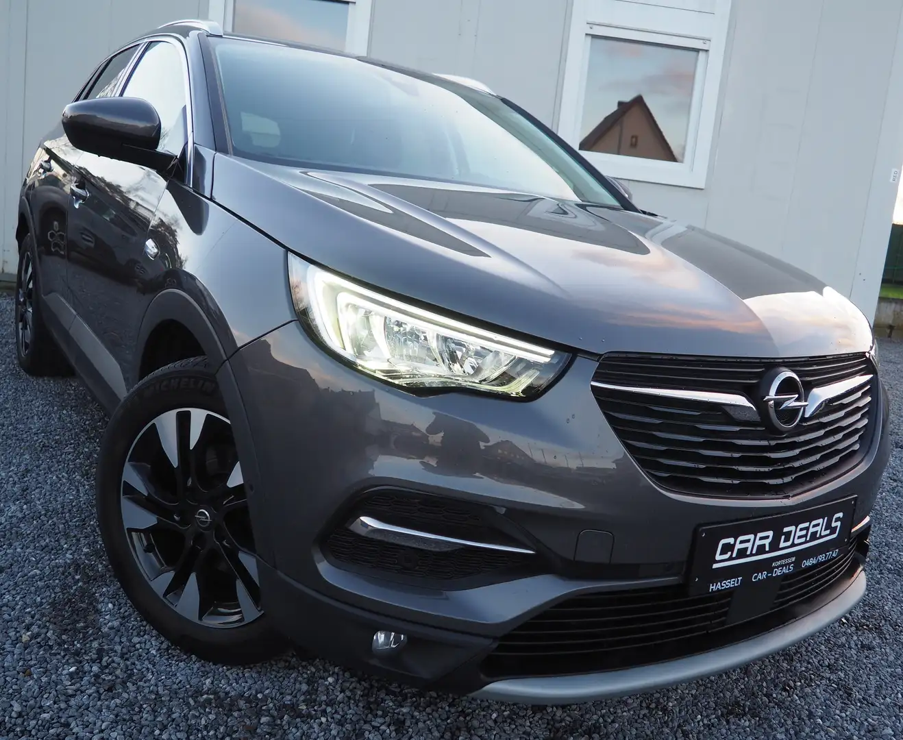 Opel Grandland X 1.2 Turbo ECOTEC **GPS*CAM.*Half-Leer*Trekhaak** Grijs - 1