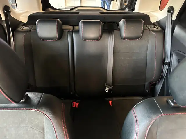 Ford Ecosport view 12