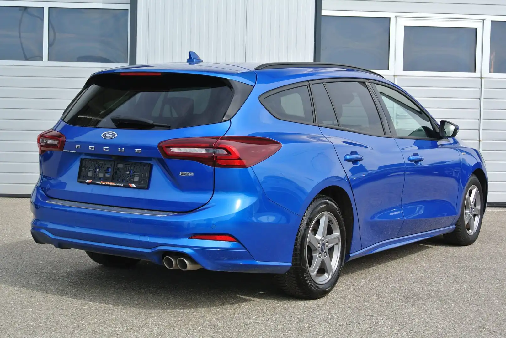 Ford Focus Turnier 1.5 EcoBlue Aut. ** ST-Line X ** LED * NAVI *KAMERA Blau - 2