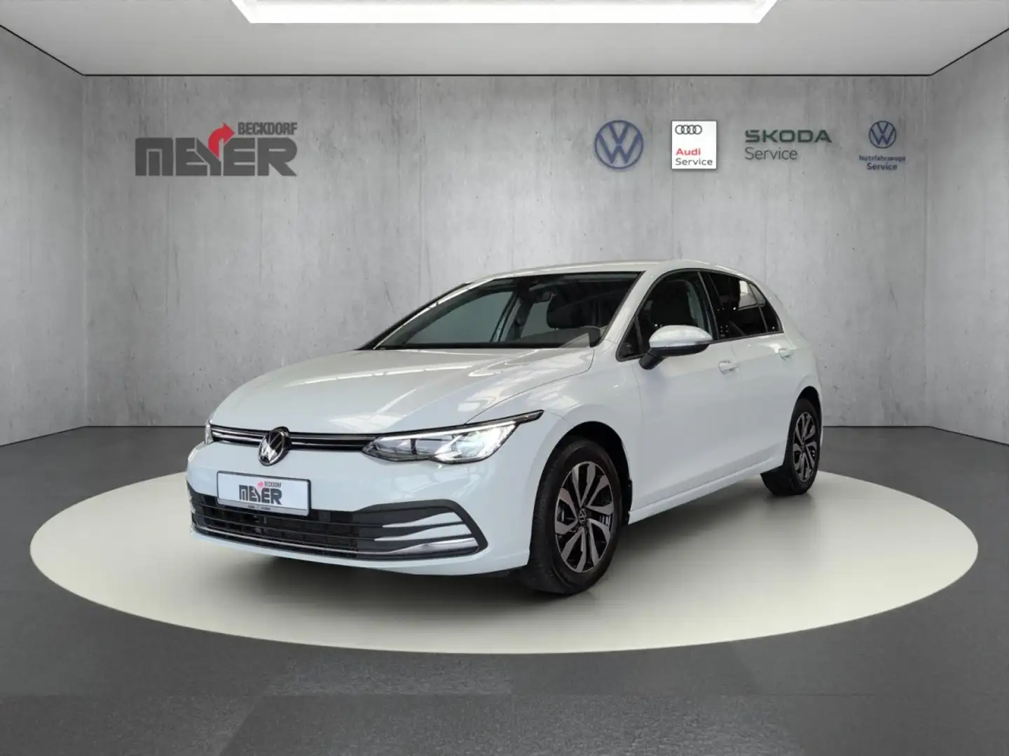 Volkswagen Golf ACTIVE 1.0 eTSI DSG Klima Navi Einparkhilfe Weiß - 1