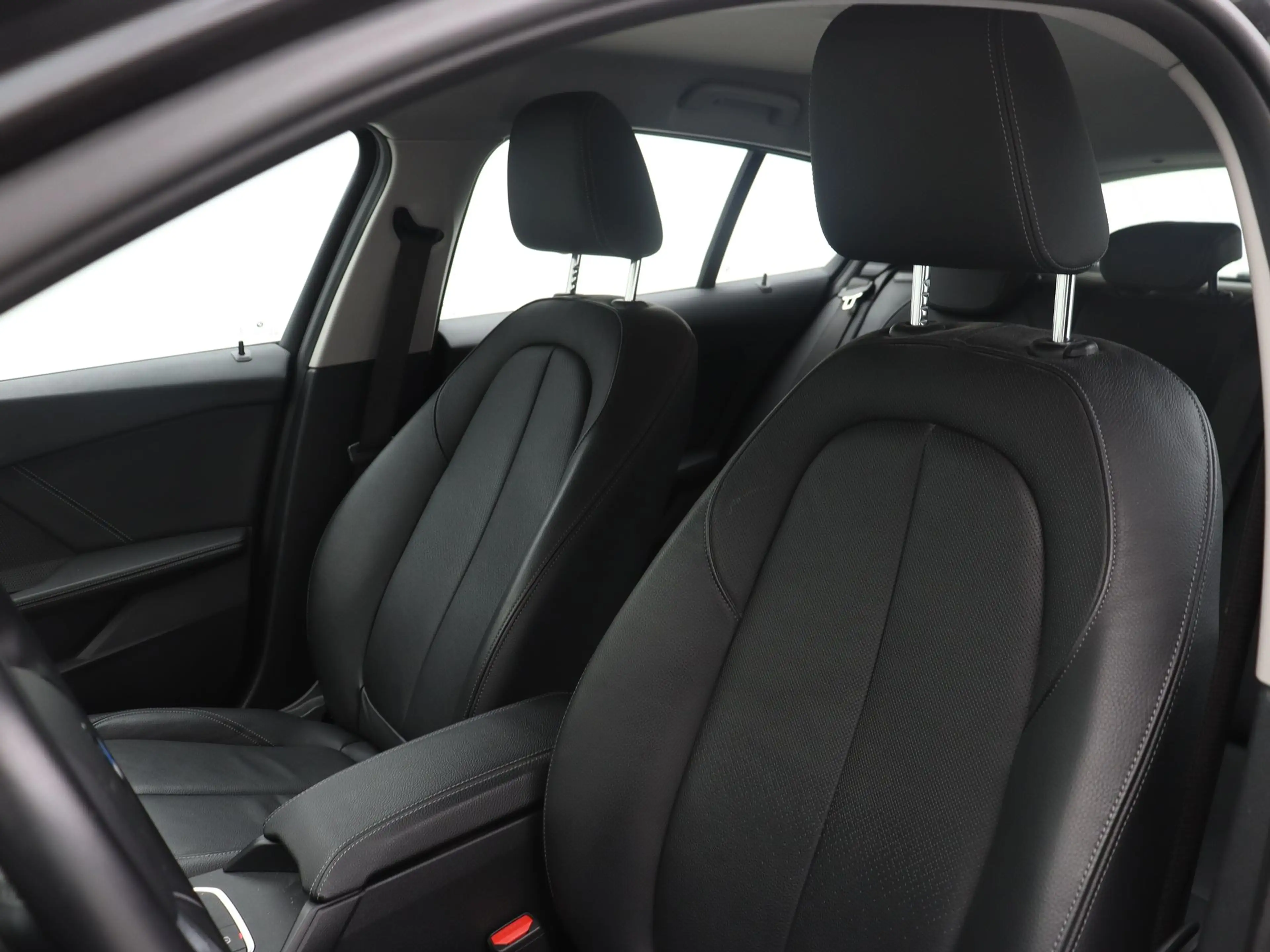 BMW 118 1 Serie 118i High Executive — photo 4