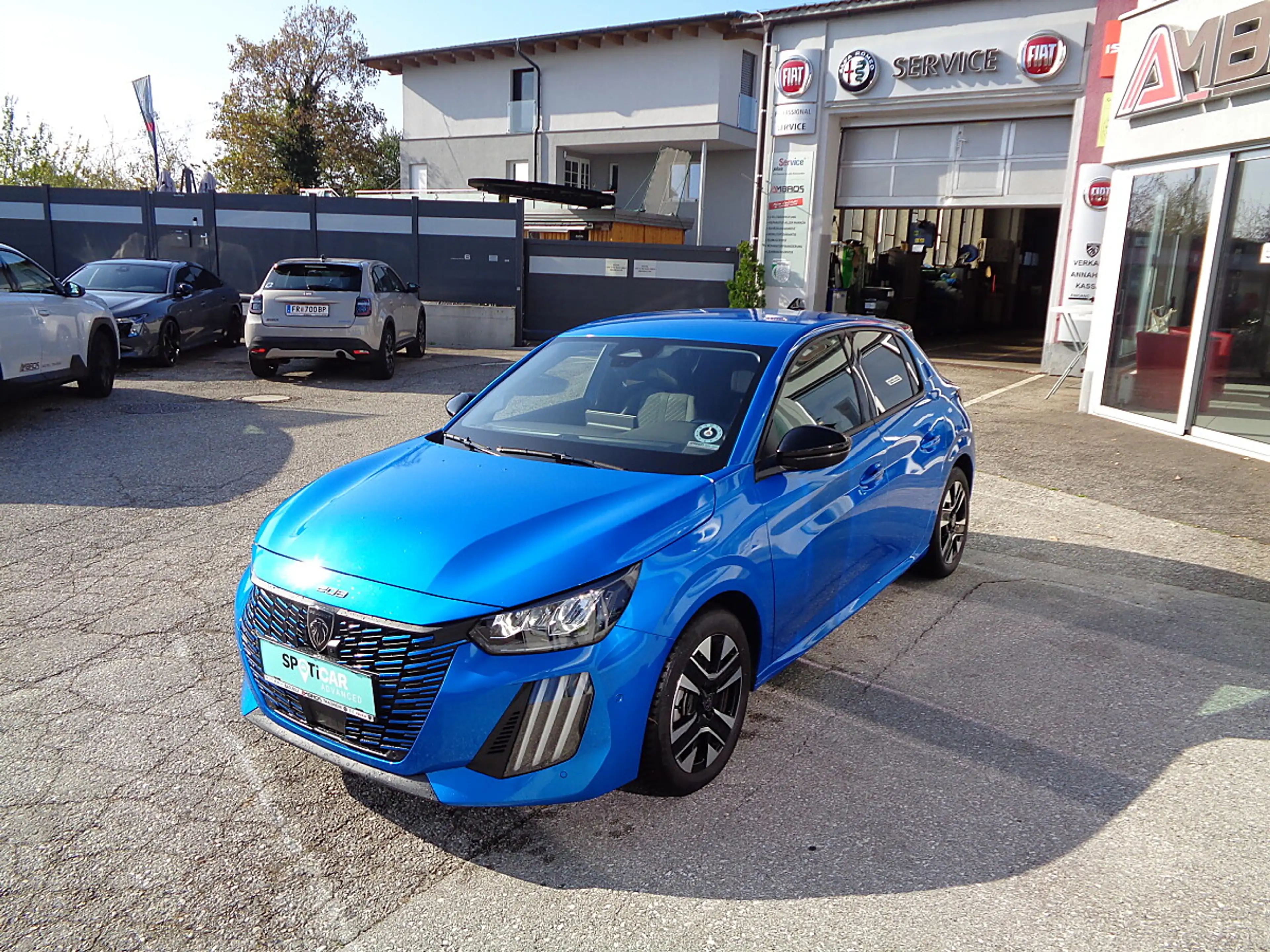 Peugeot 208 Hybrid 110 e-DCS6 Allure — photo 9