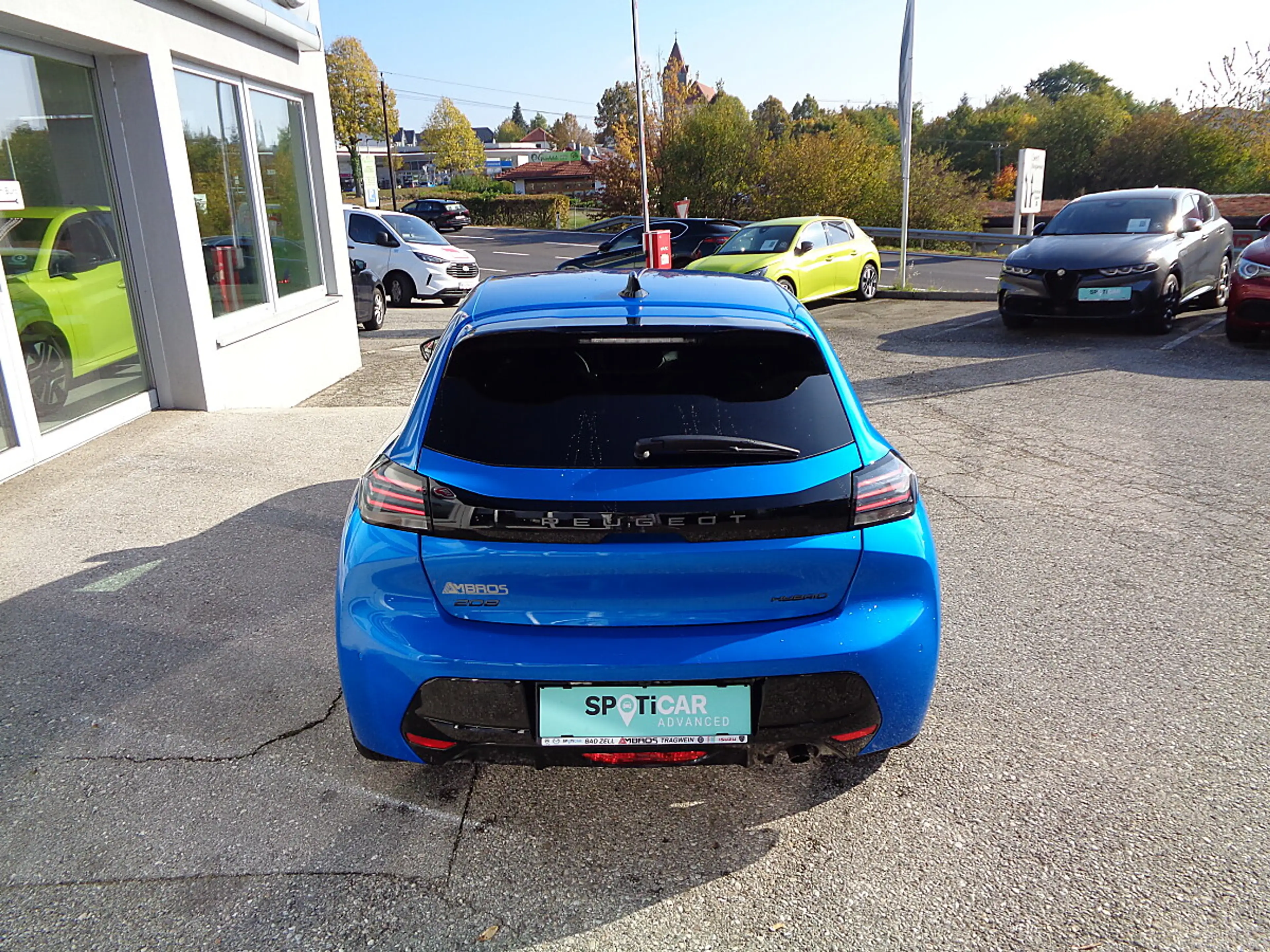 Peugeot 208 Hybrid 110 e-DCS6 Allure — photo 4