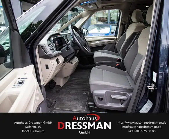 Volkswagen Multivan view 10