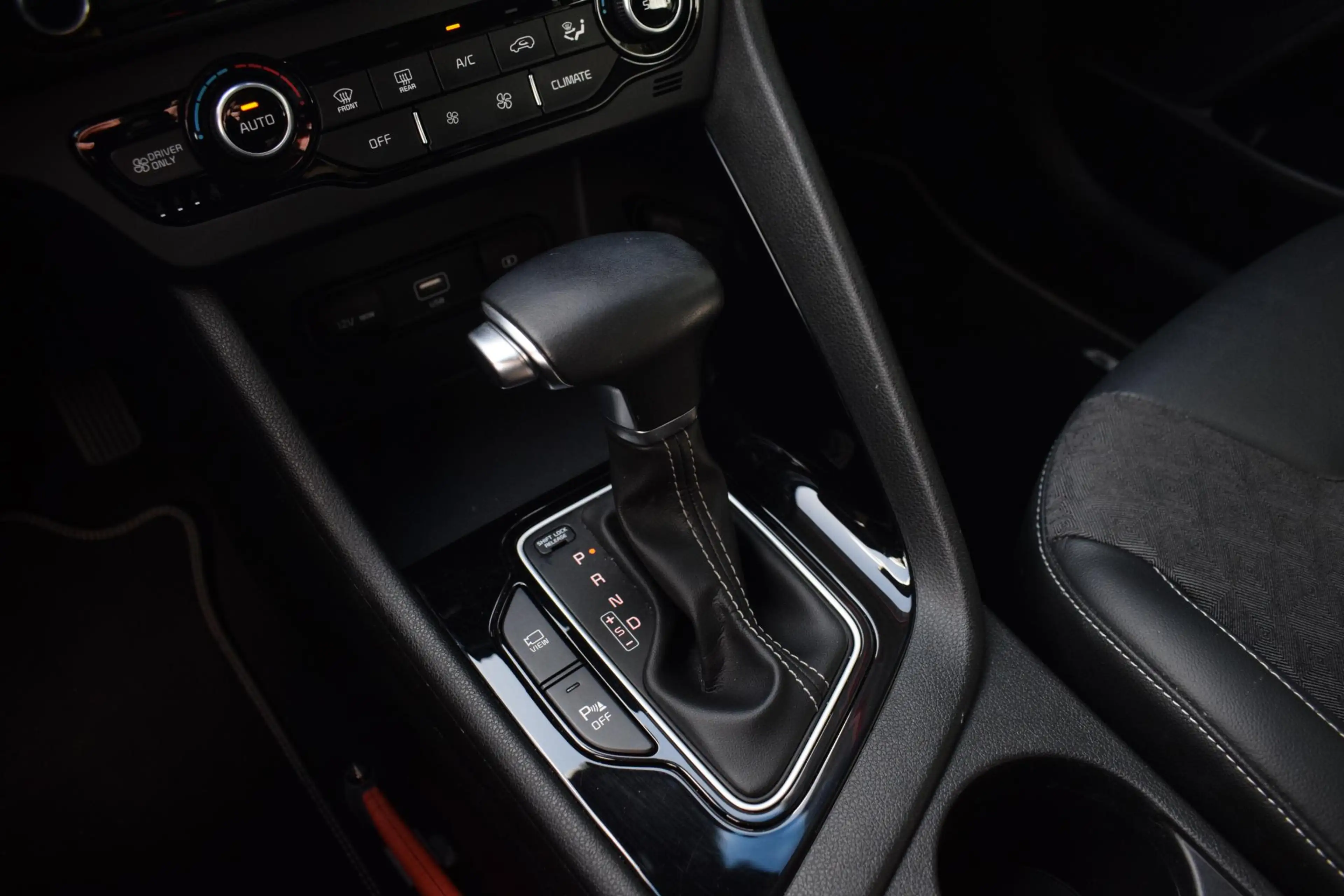 Kia Niro 1.6 GDi Hybrid DynamicLine NAVIGATIE|CRUISE|CLIMAT — photo 31