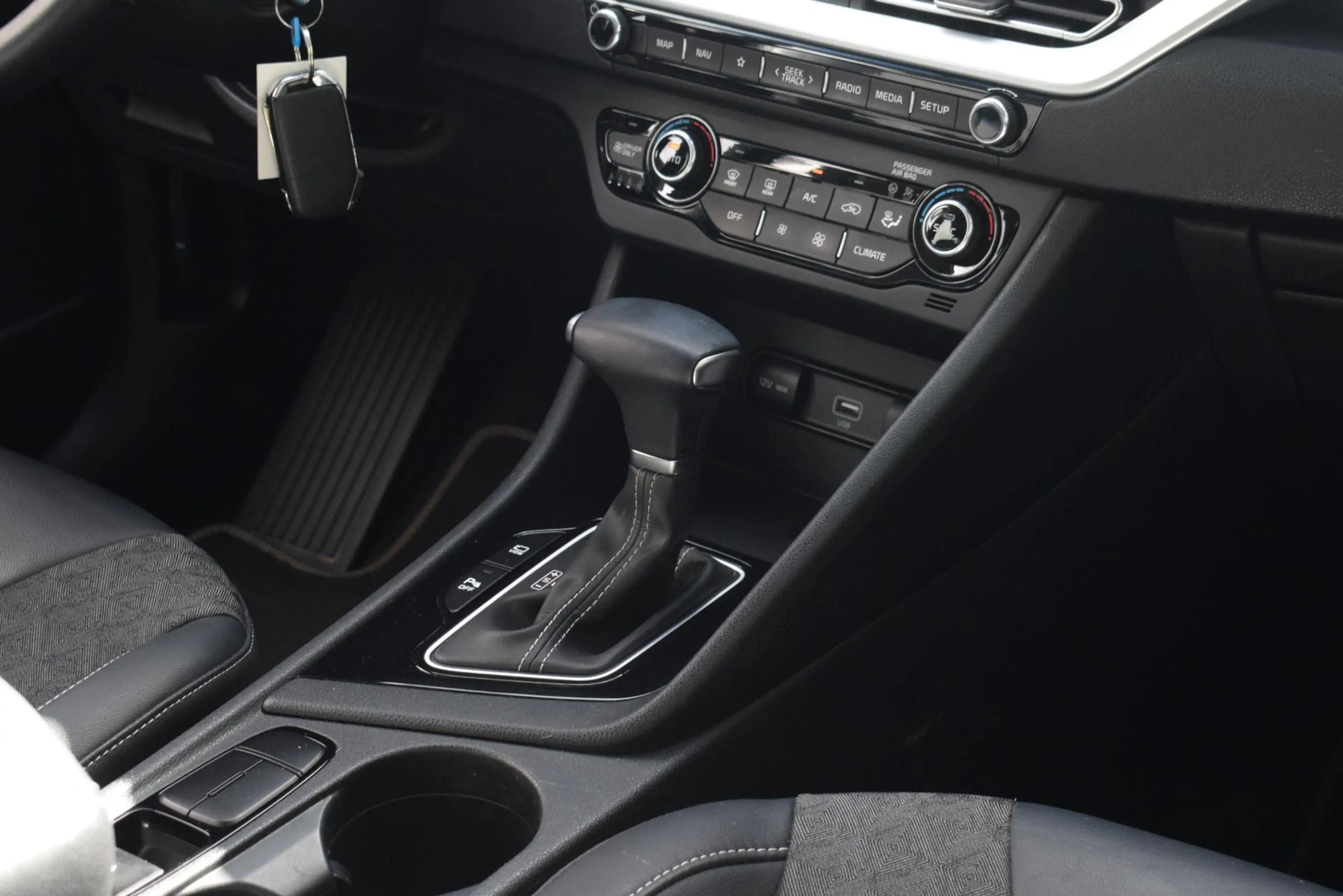 Kia Niro 1.6 GDi Hybrid DynamicLine NAVIGATIE|CRUISE|CLIMAT — photo 10