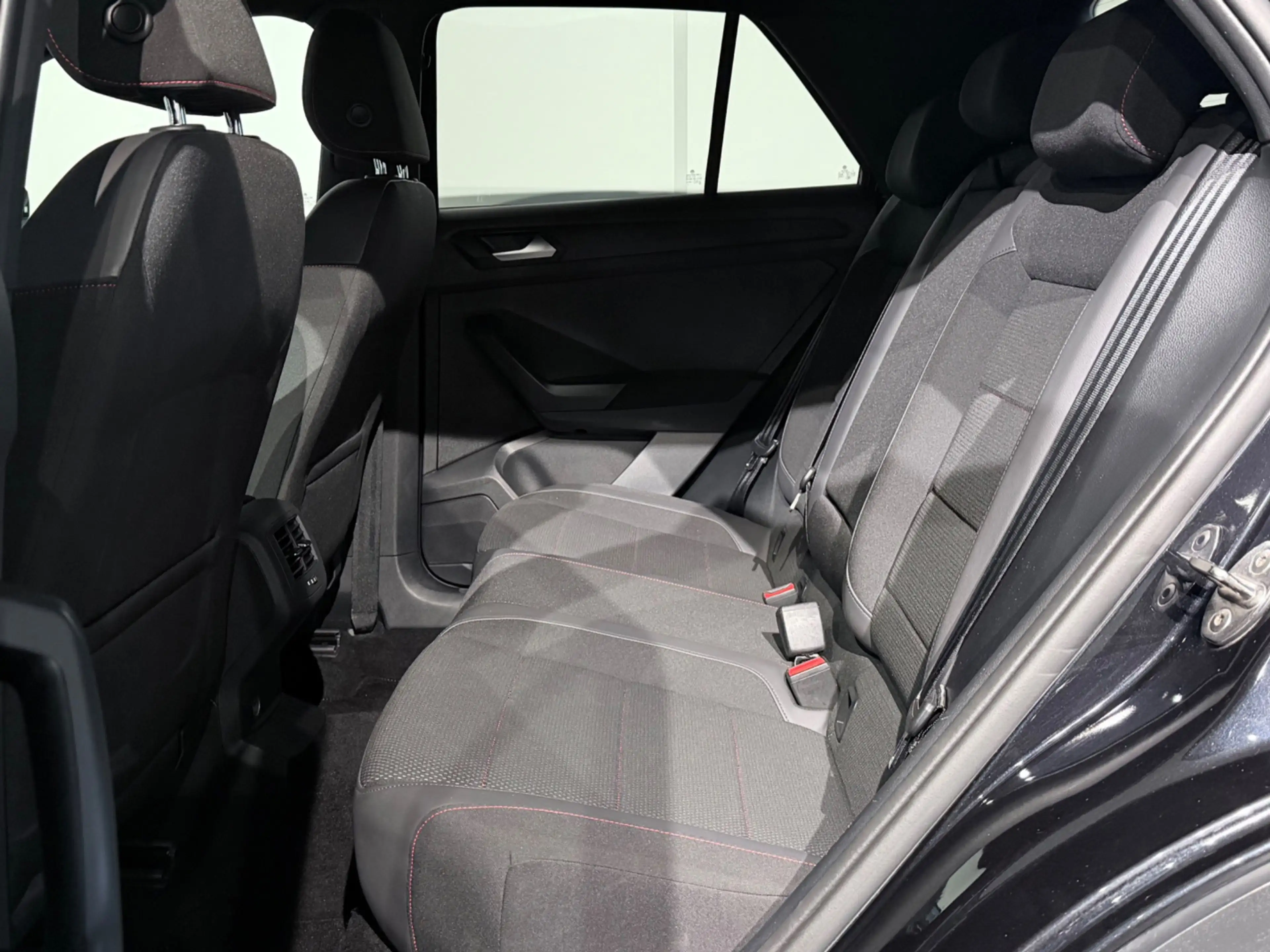 Volkswagen T-Roc 1.5 TSI Sport DSG /Virtual/Sfeer/ACC/Keyless/Camer — photo 14