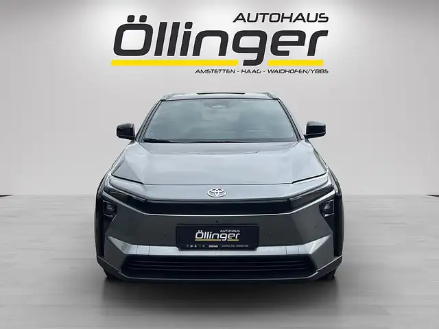 Toyota bZ4X BZ4X Elektro 73kWh Lounge AWD Ansicht 6