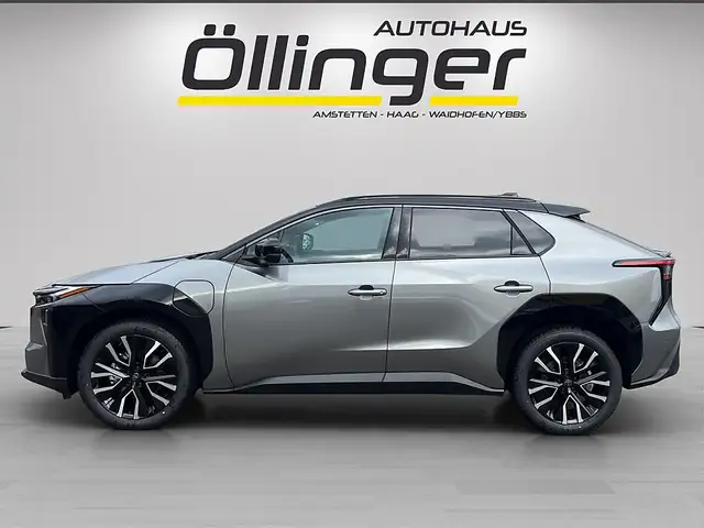 Toyota bZ4X BZ4X Elektro 73kWh Lounge AWD Ansicht 3