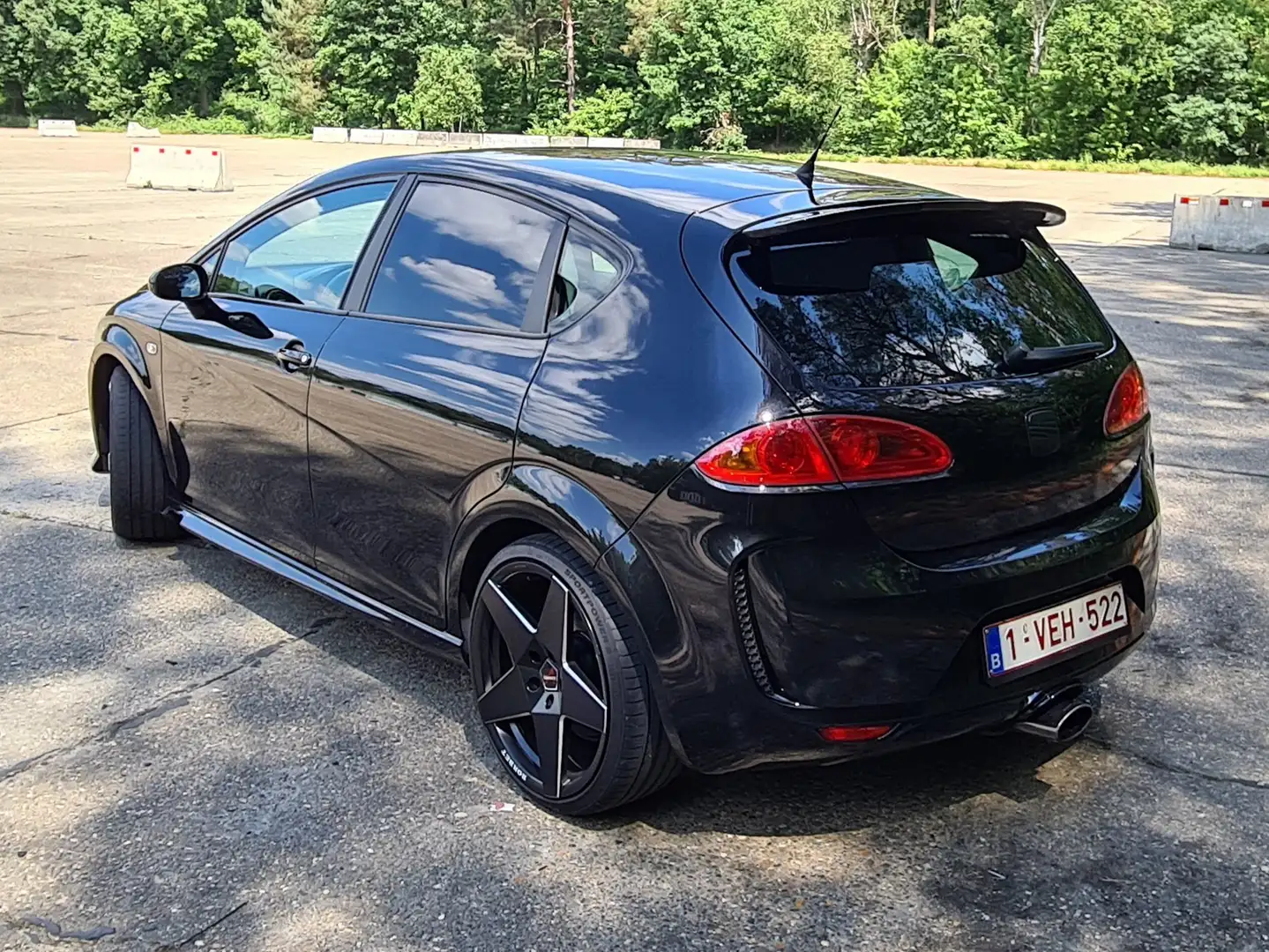 SEAT Leon Leon 1.9 TDI DPF Ecomotive Stylance Noir - 2