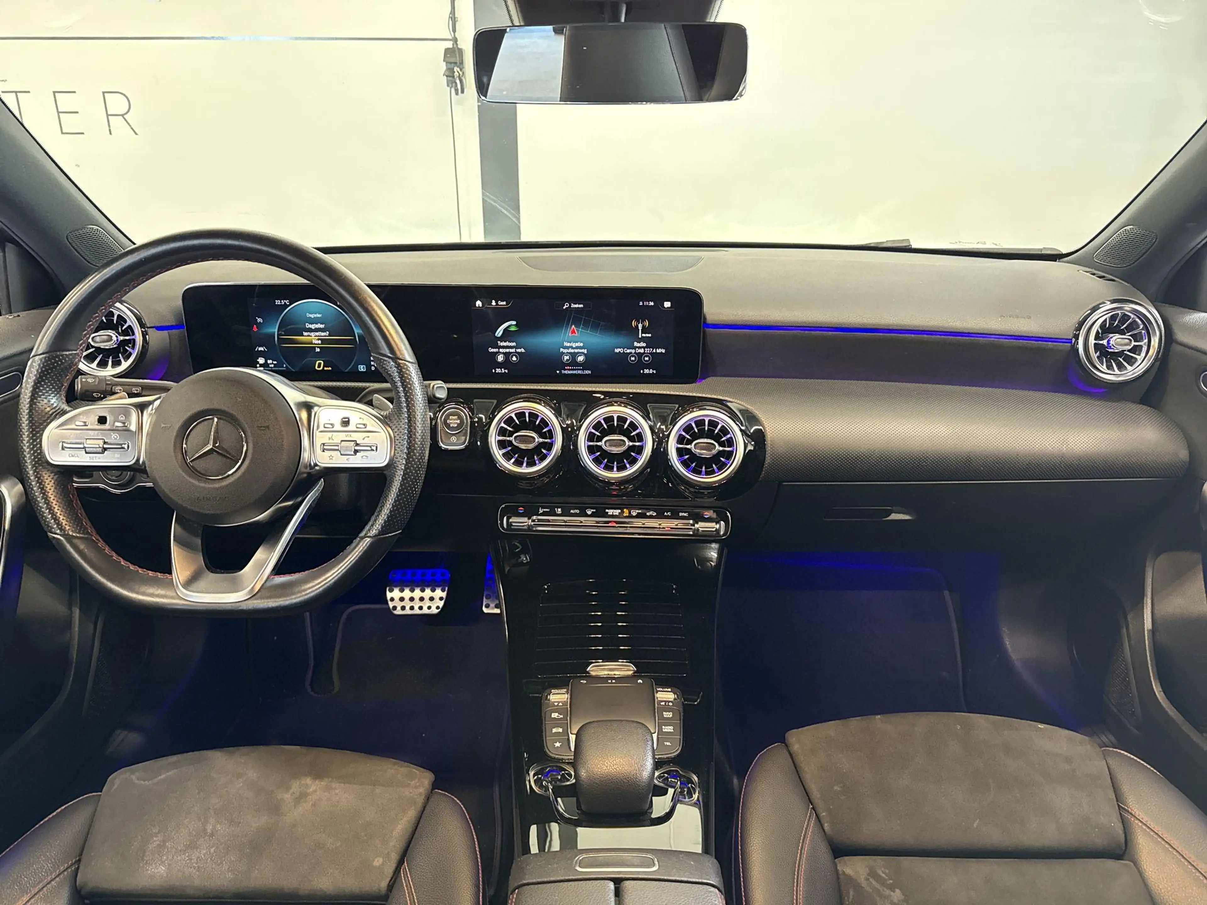 Mercedes-Benz A 200 Business Solution AMG | CAMERA | STOELVERW. | SFEE — photo 3