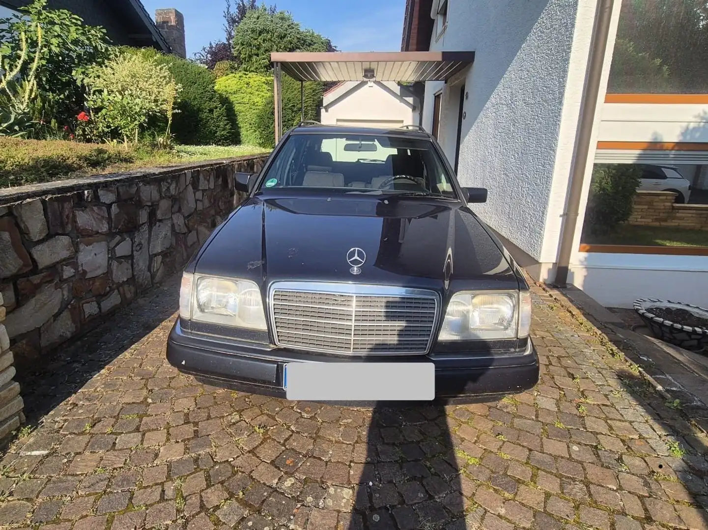 Mercedes-Benz E 220 inkl. Winter-/Sommerreifen + Dachhalterung Blu/Azzurro - 1