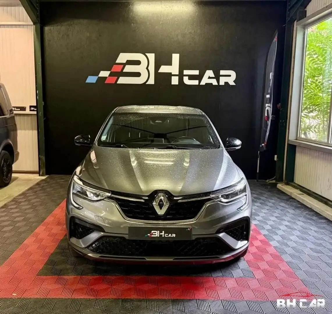 Renault Arkana 1.6 E-TECH 145H 95 FULL-HYBRID HYBRID 1.2KWH RS LINE BVA Grau - 2