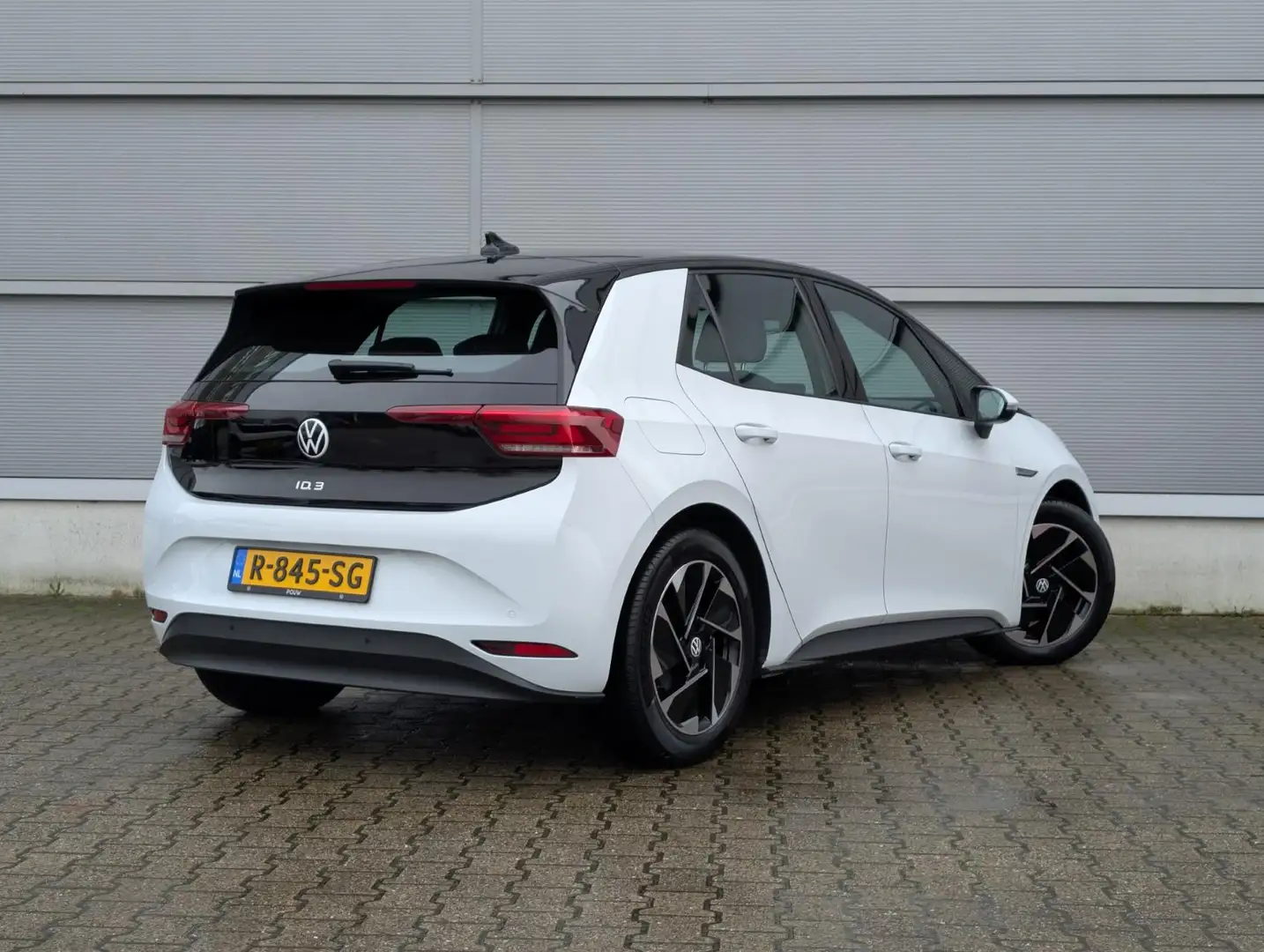 Volkswagen ID.3 204pk Pro 58 kWh Volkswagen ID.3 Pro 58 kWh 204pk Weiß - 2