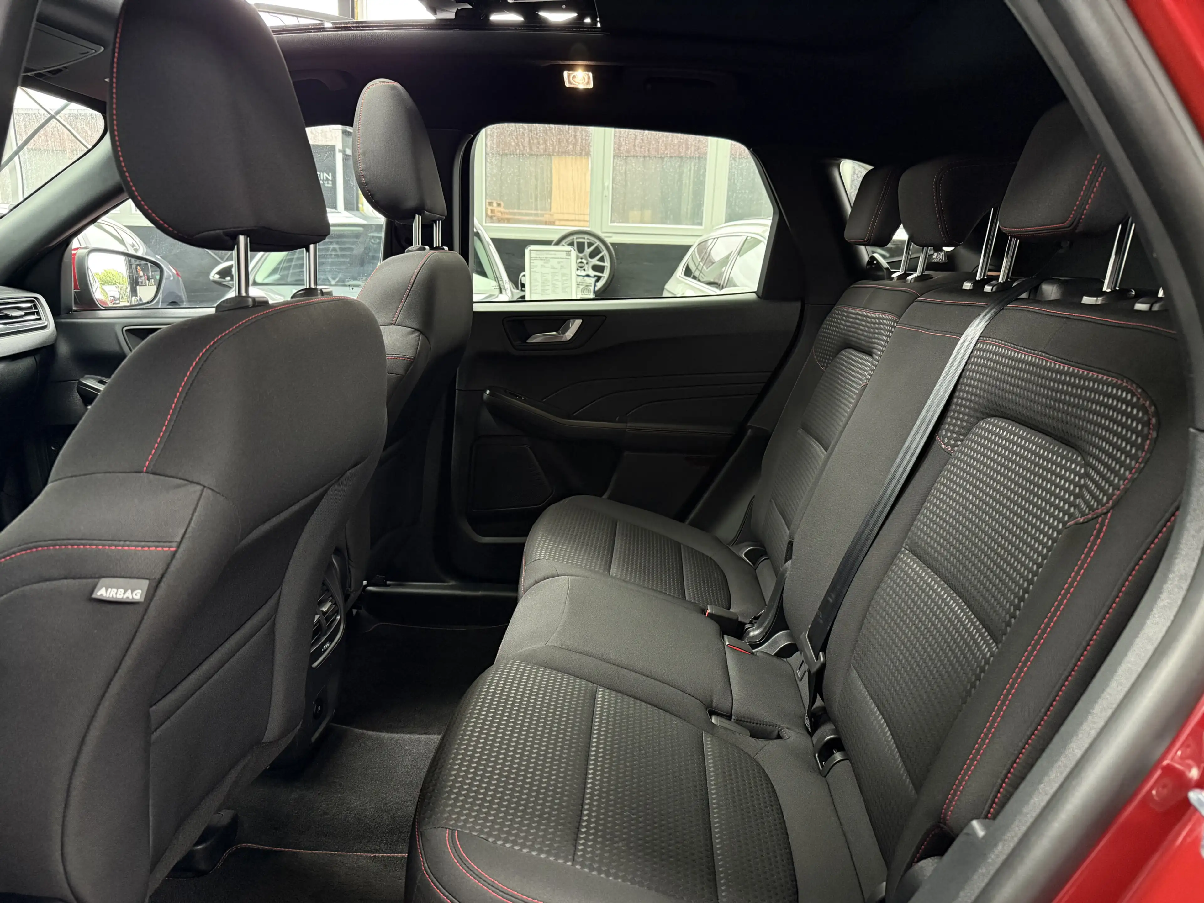 Ford Kuga Plug-In Hybrid ST-Line Pano ACC Lane HUD — photo 15